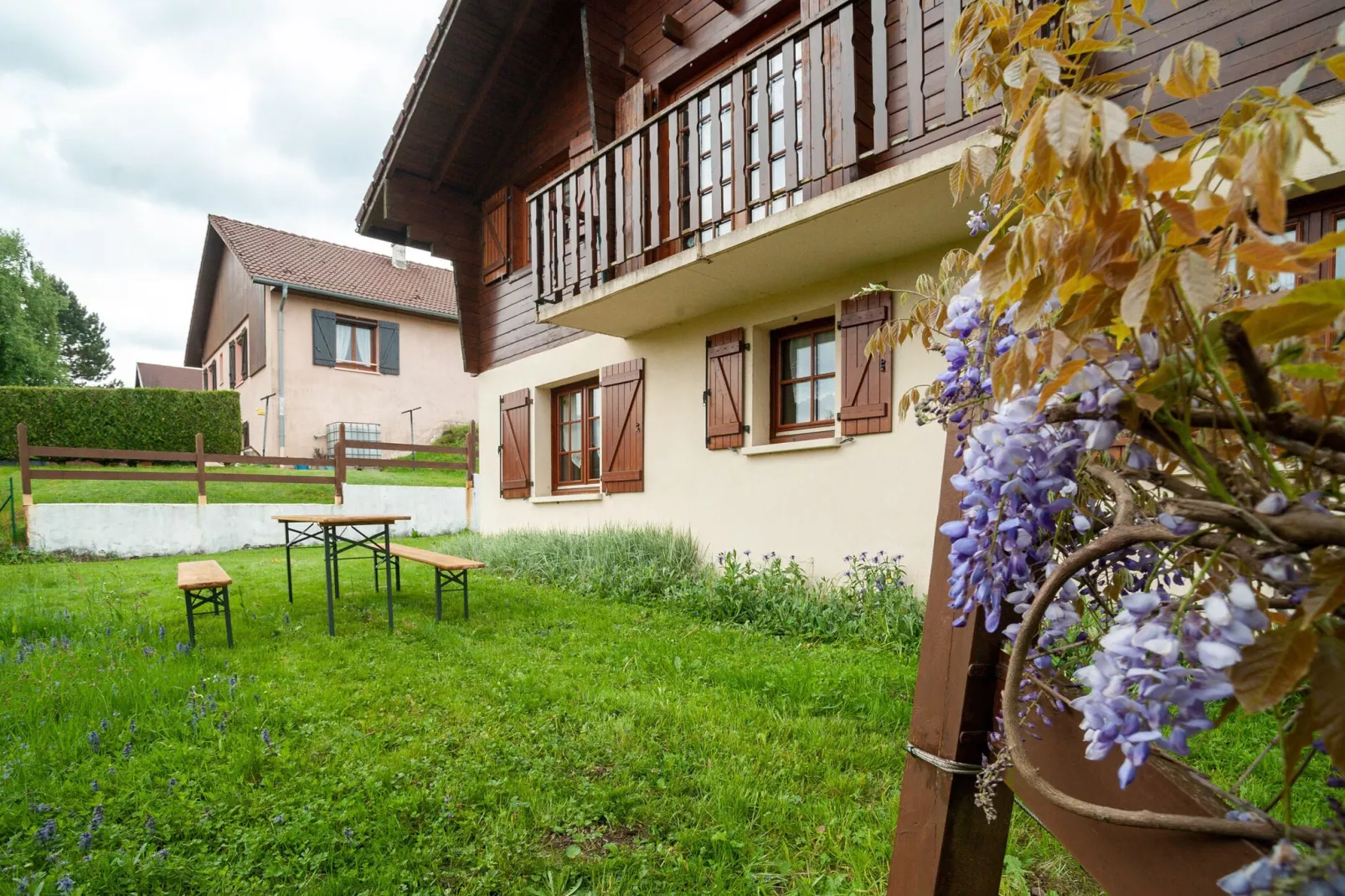 Chalet l'Aigle - Saint-Maurice-sur-Moselle-Tuinen zomer