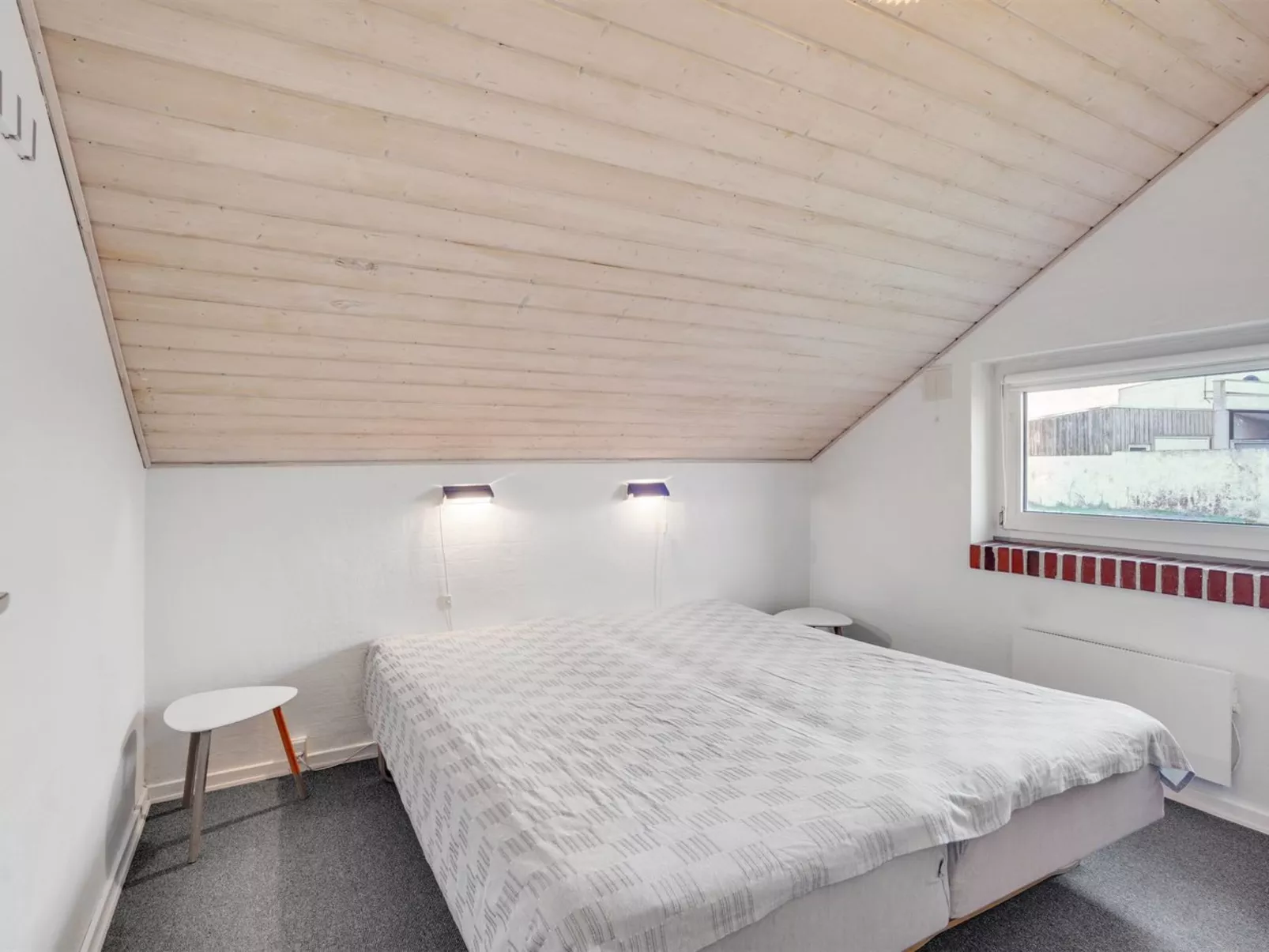 "Mari" - 400m from the sea-Binnen