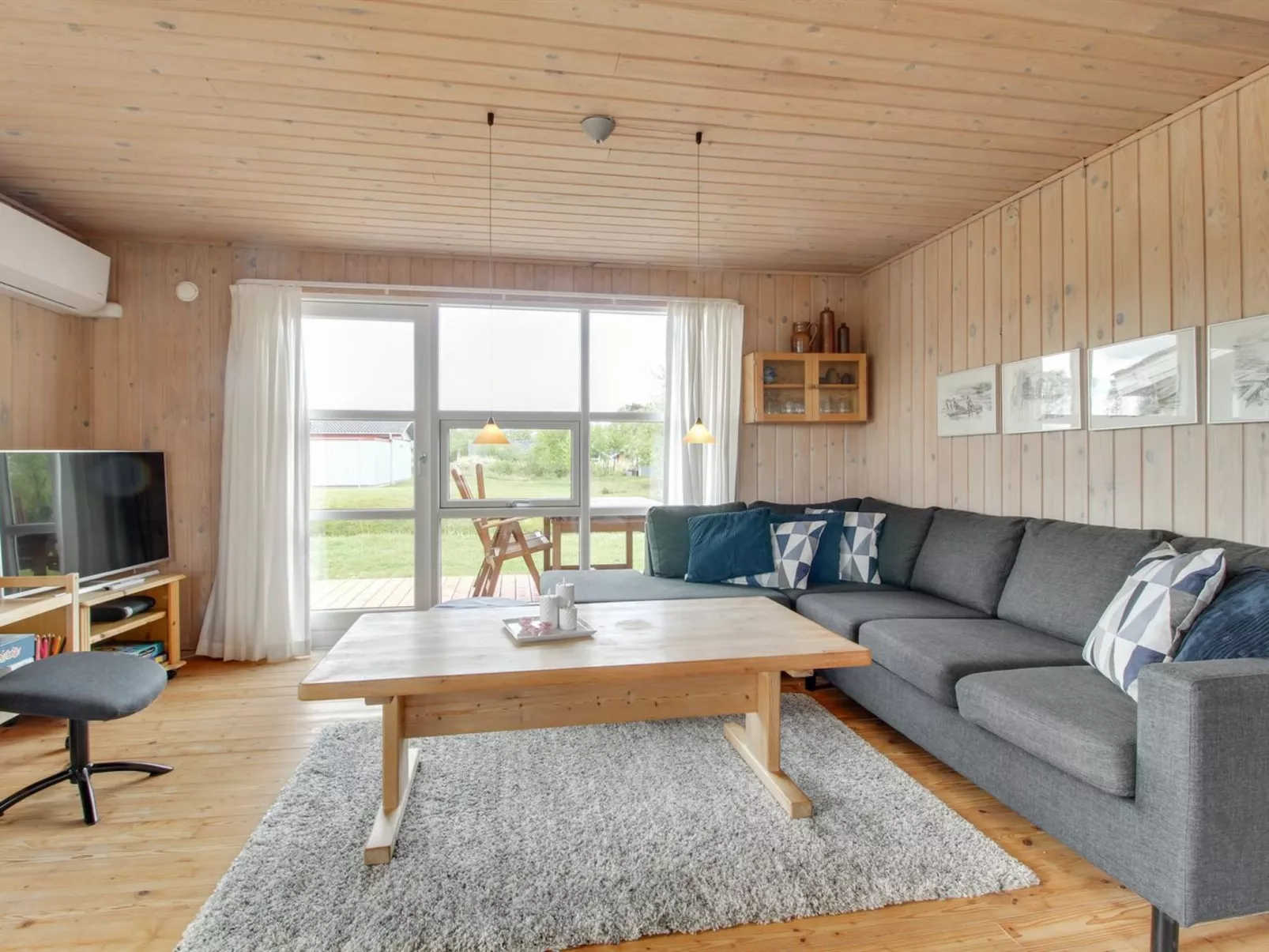 "Allis" - 400m from the sea-Binnen