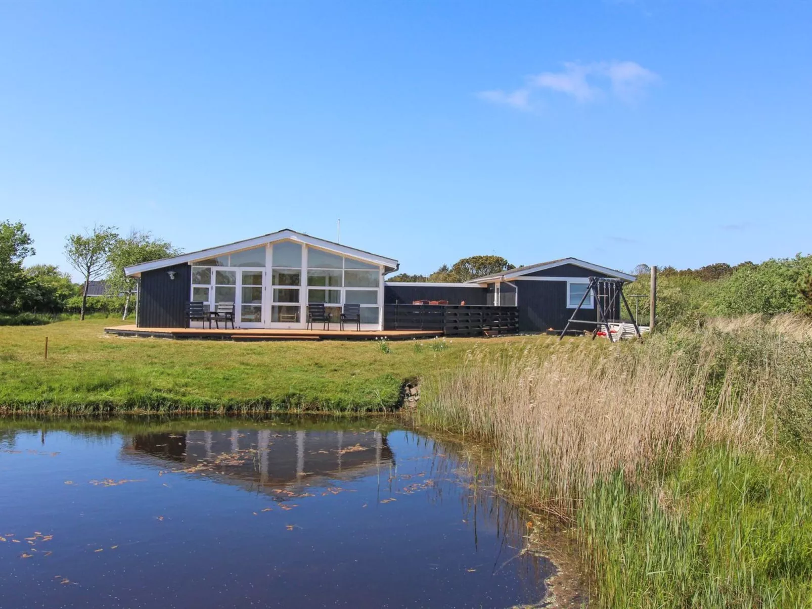 "Allis" - 400m from the sea-Buiten
