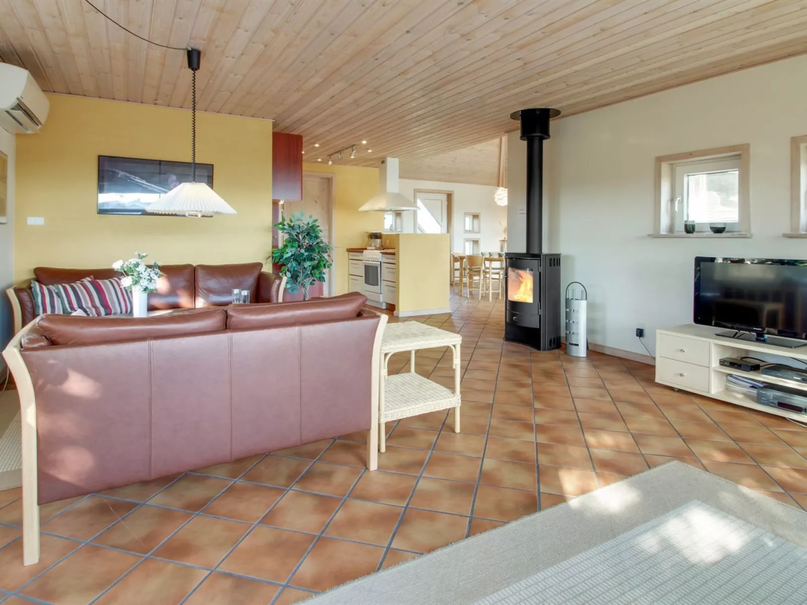 "Brigida" - 500m from the sea-Binnen