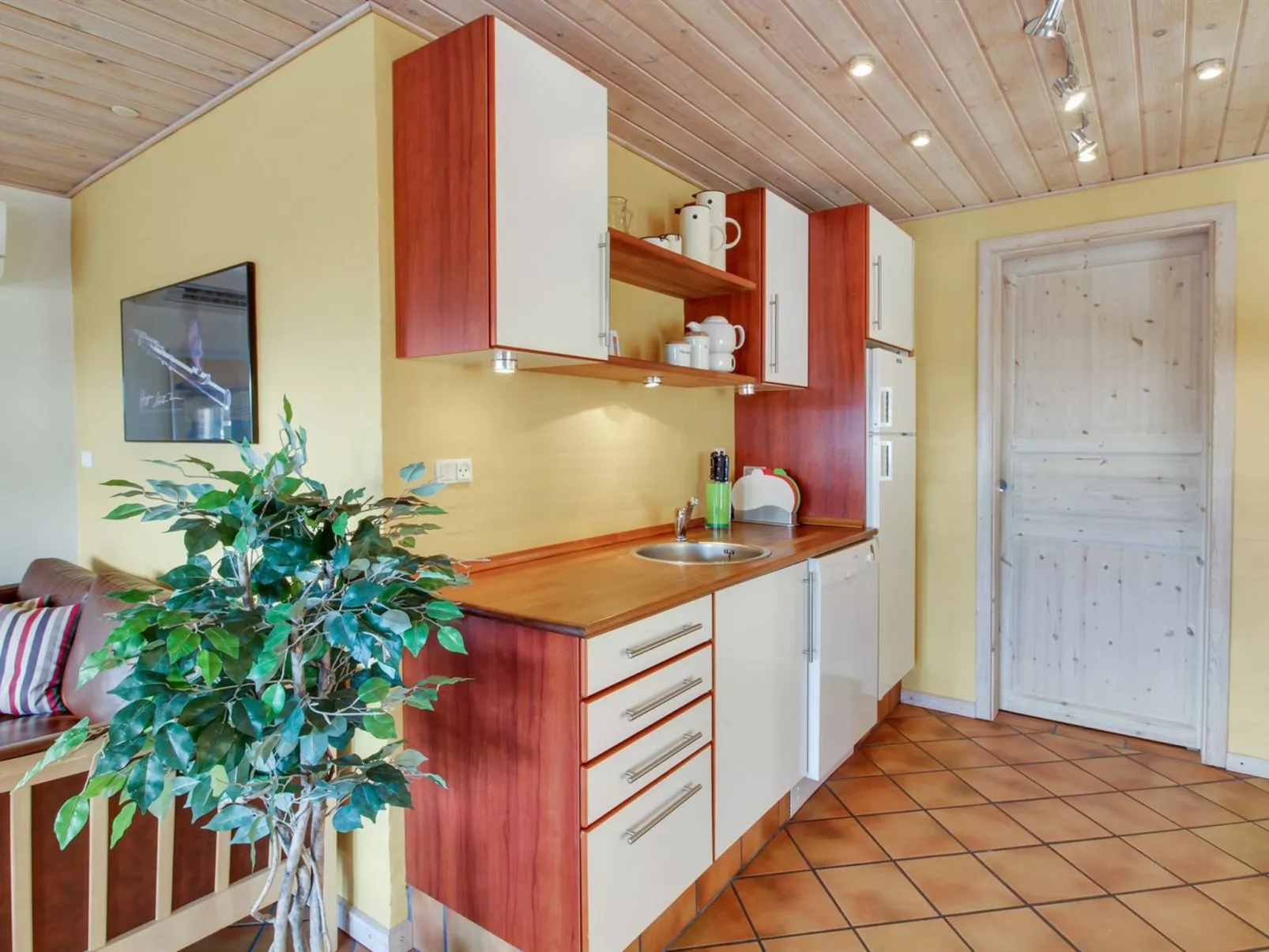 "Brigida" - 500m from the sea-Binnen