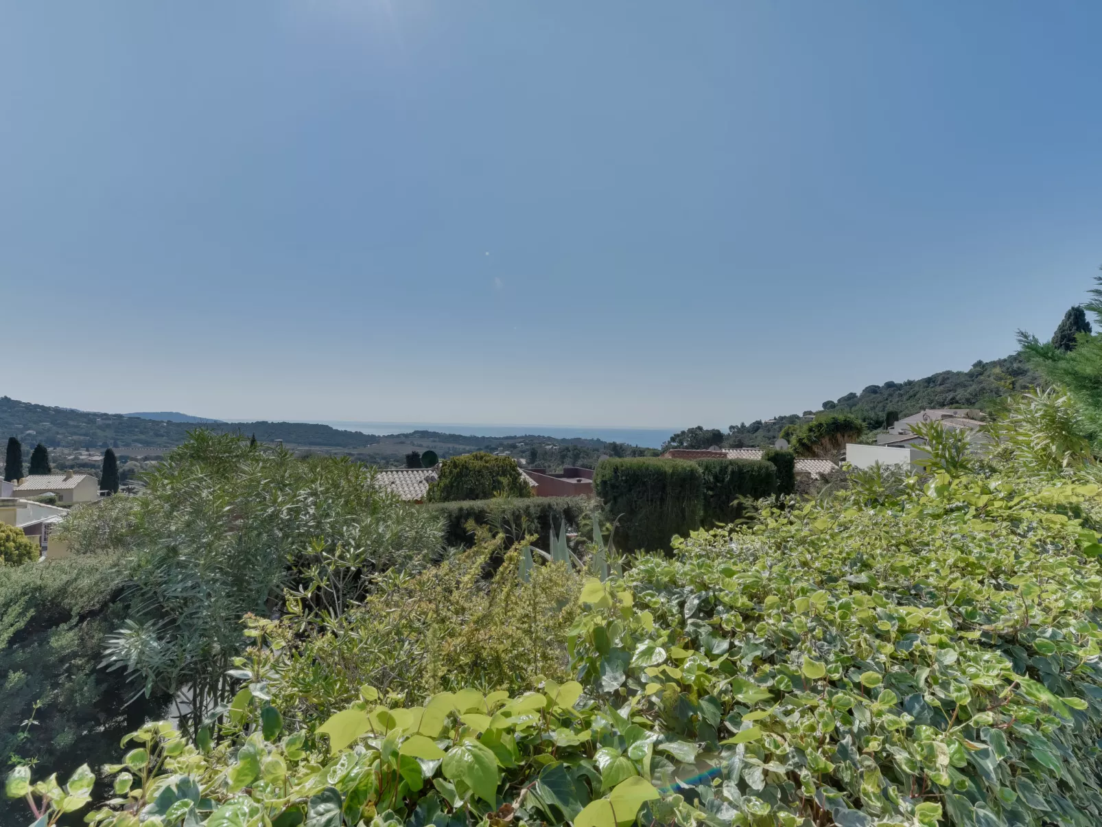 Colline Valmer-Buiten