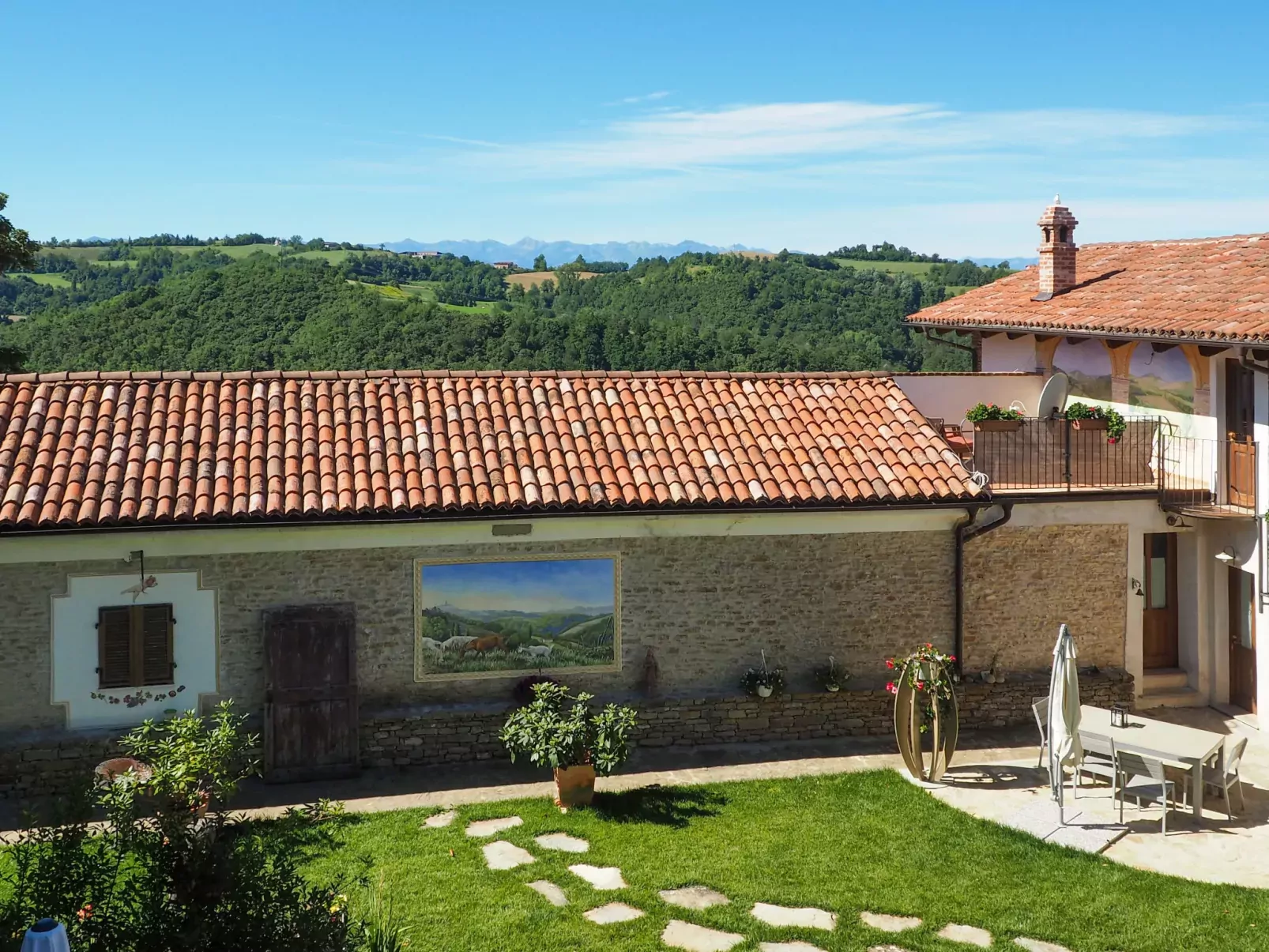 Casa Vacanza Cascina Lovera-Buiten