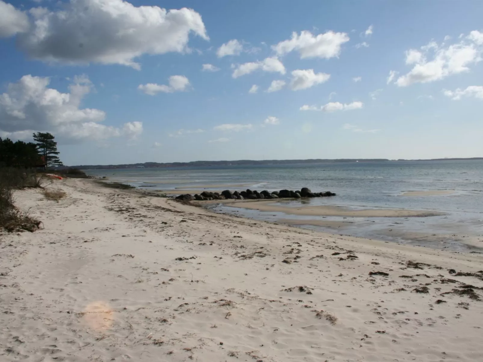 "Vian" - 200m from the sea-Buiten