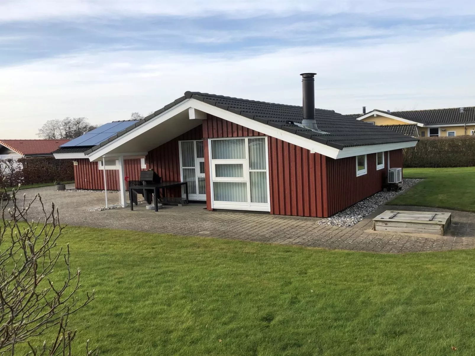 "Inge" - 300m from the sea