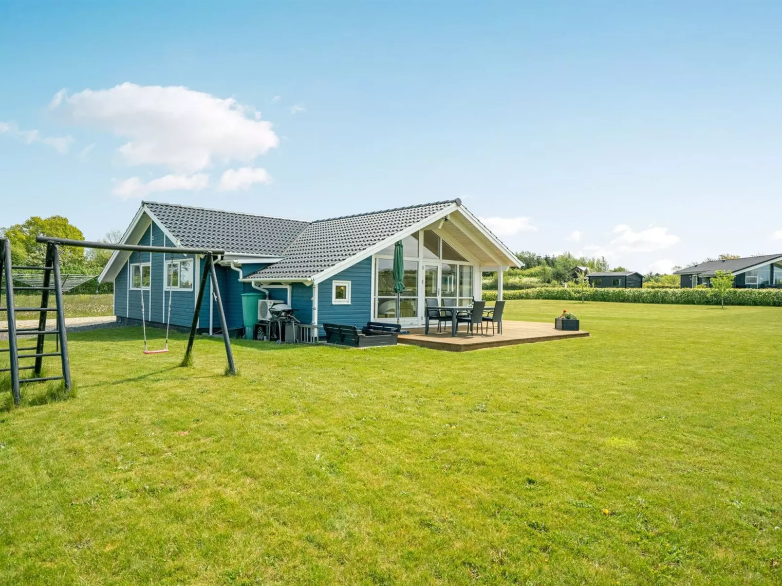 "Nuutti" - 300m from the sea-Buiten
