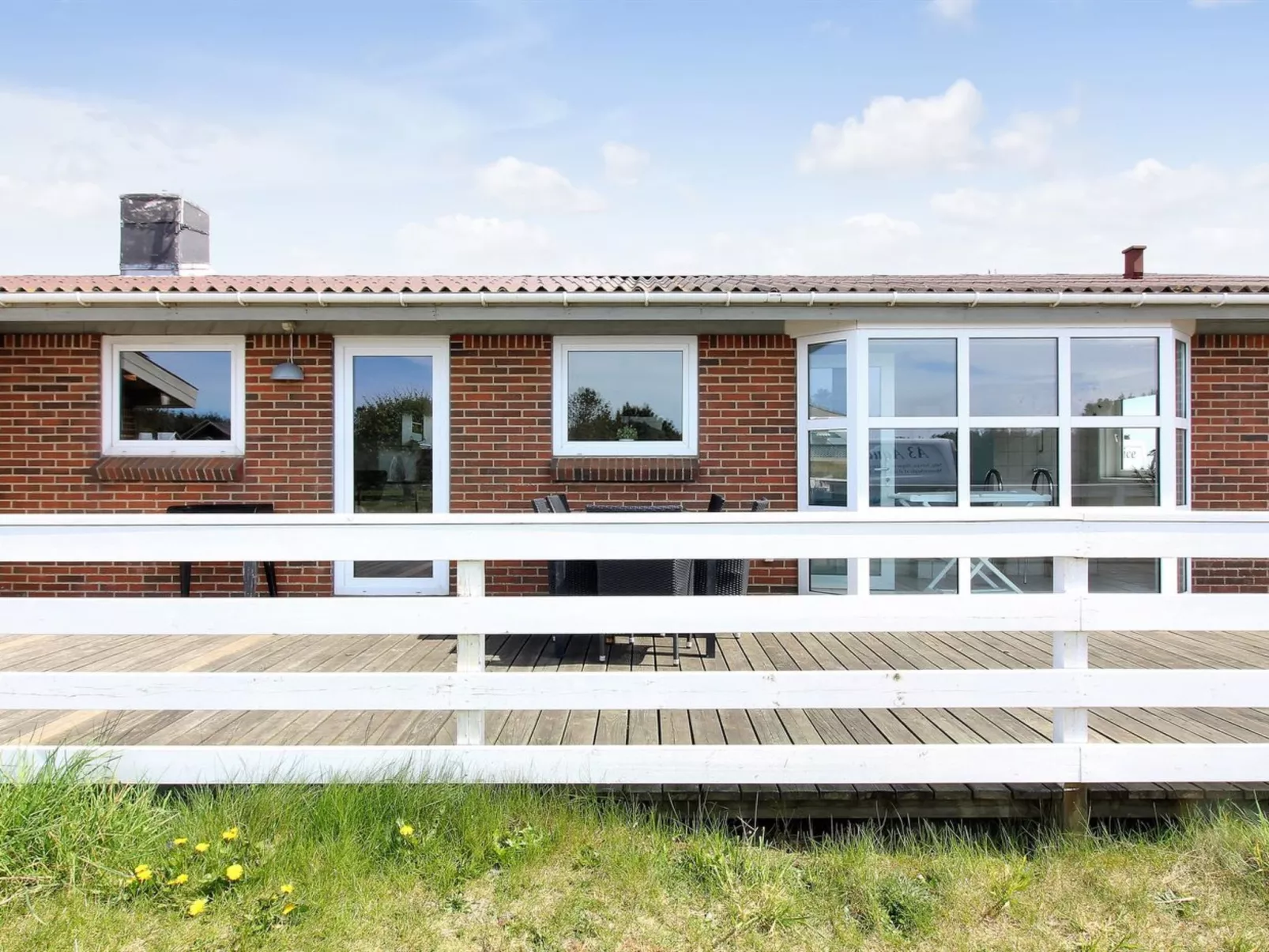 "Sissan" - 900m from the sea-Binnen