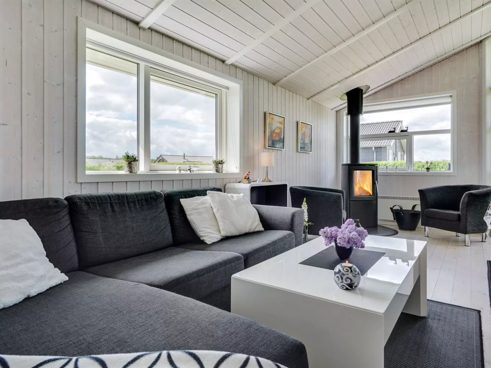 "Gustava" - 700m from the sea