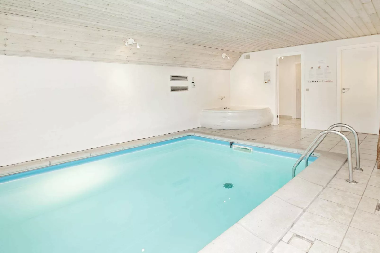 8 persoons vakantie huis in Blåvand-By Traum-Zwembad