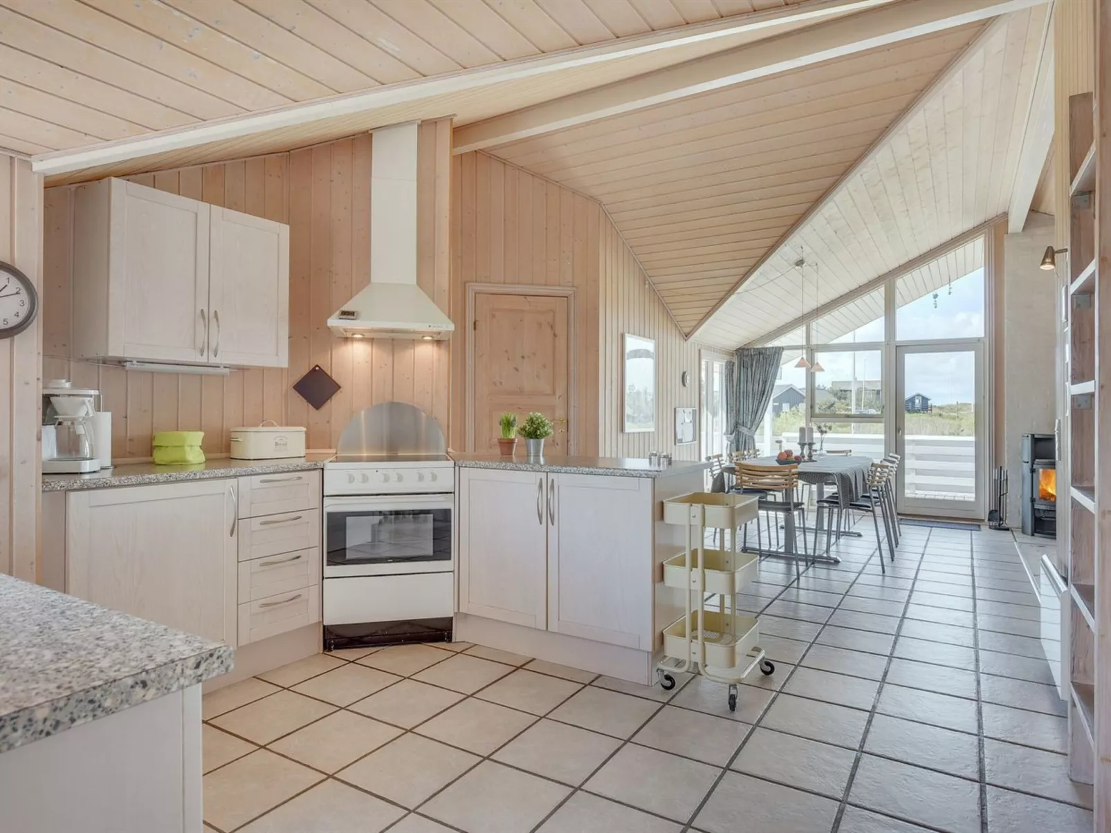 "Hermandine" - 700m from the sea-Binnen