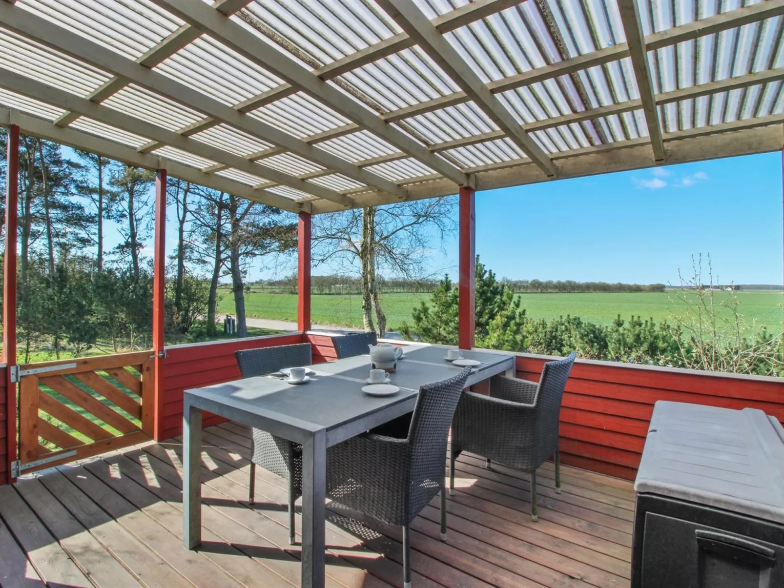 "Yanne" - 400m from the sea-Buiten