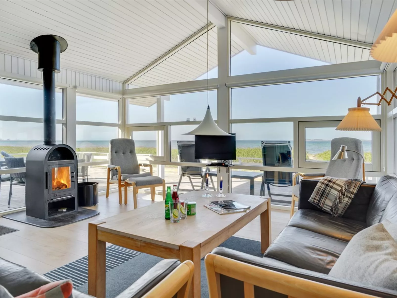 "Arnwith" - 20m from the sea-Binnen
