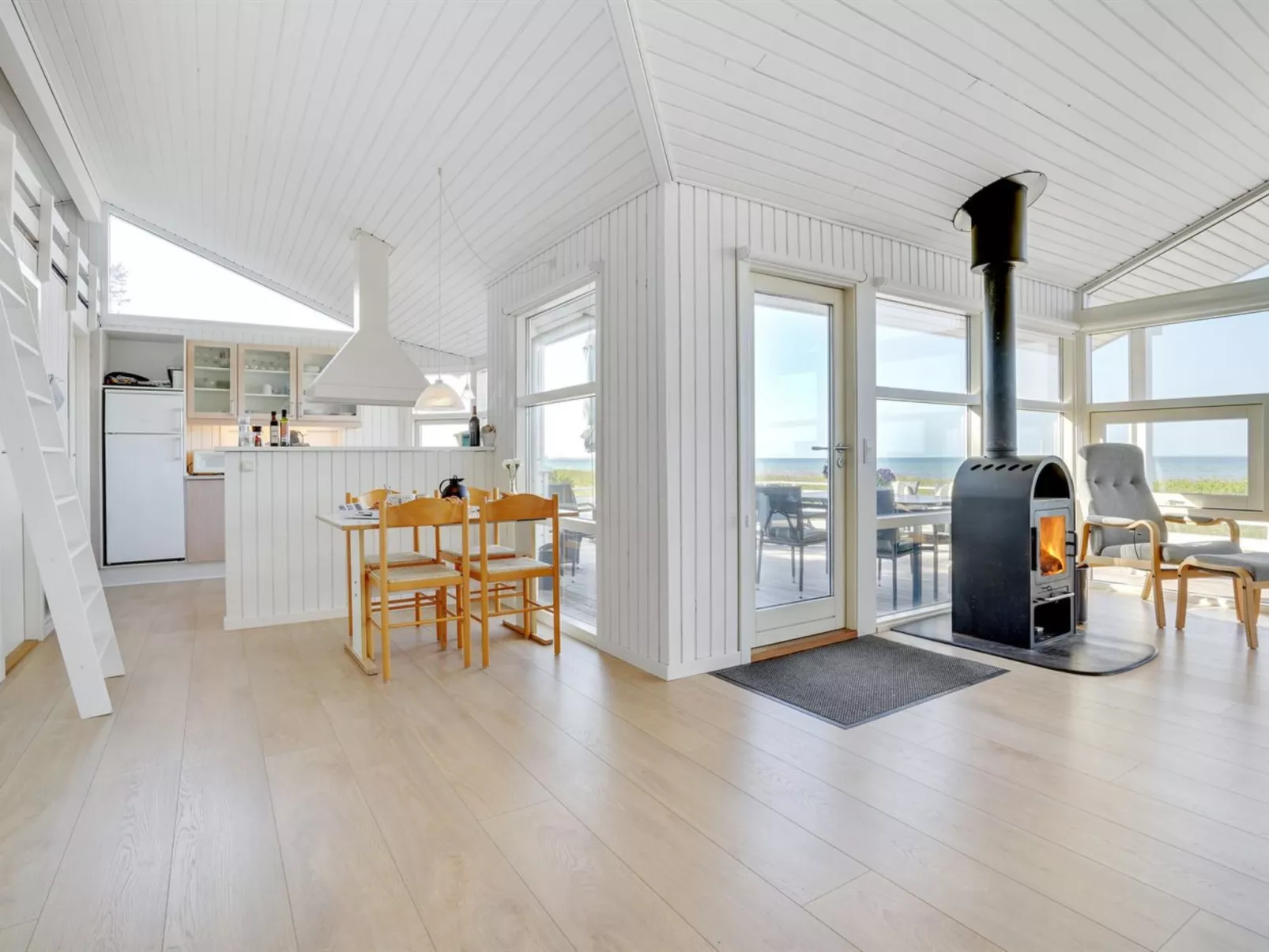 "Arnwith" - 20m from the sea-Binnen