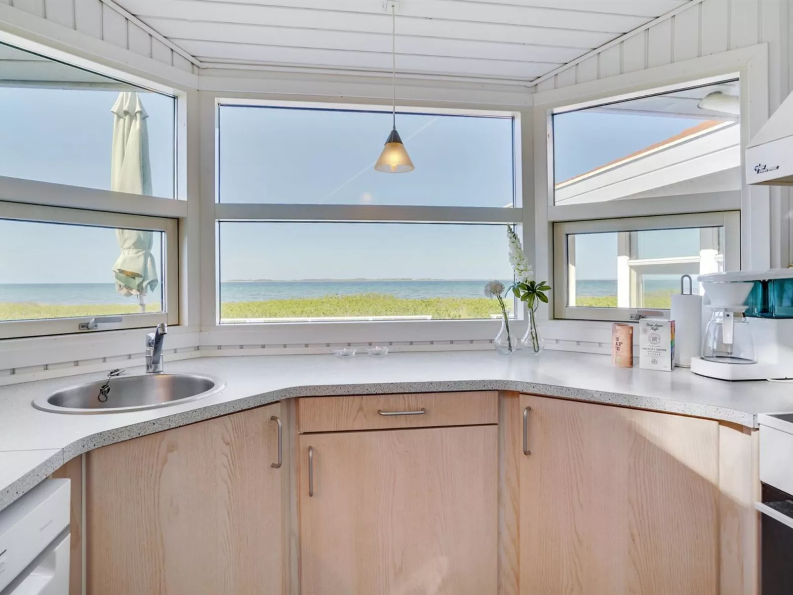 "Arnwith" - 20m from the sea-Binnen