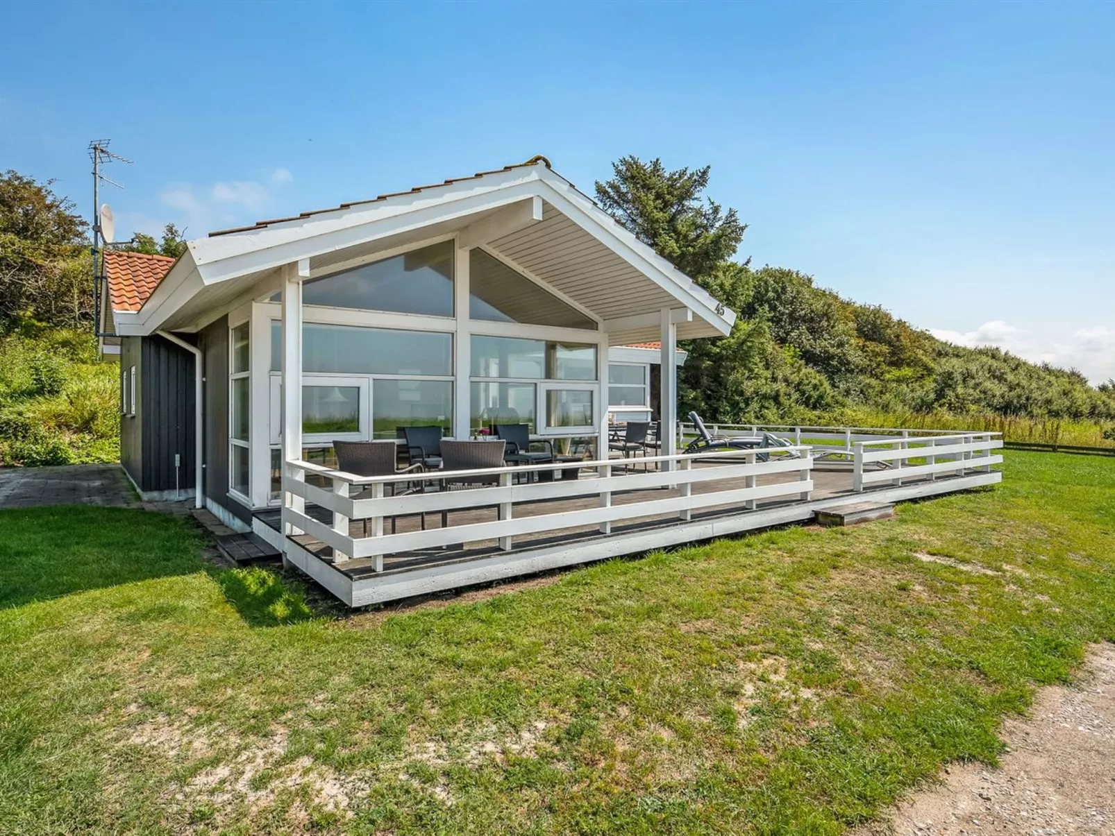 "Arnwith" - 20m from the sea-Buiten
