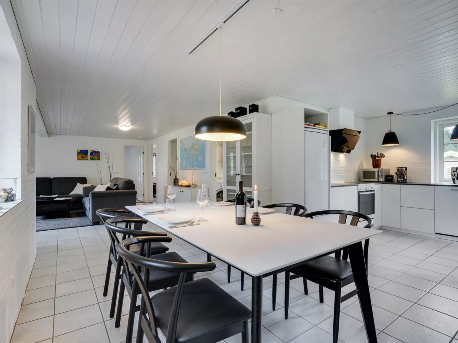 "Hjalmsvider" - 1km from the sea
