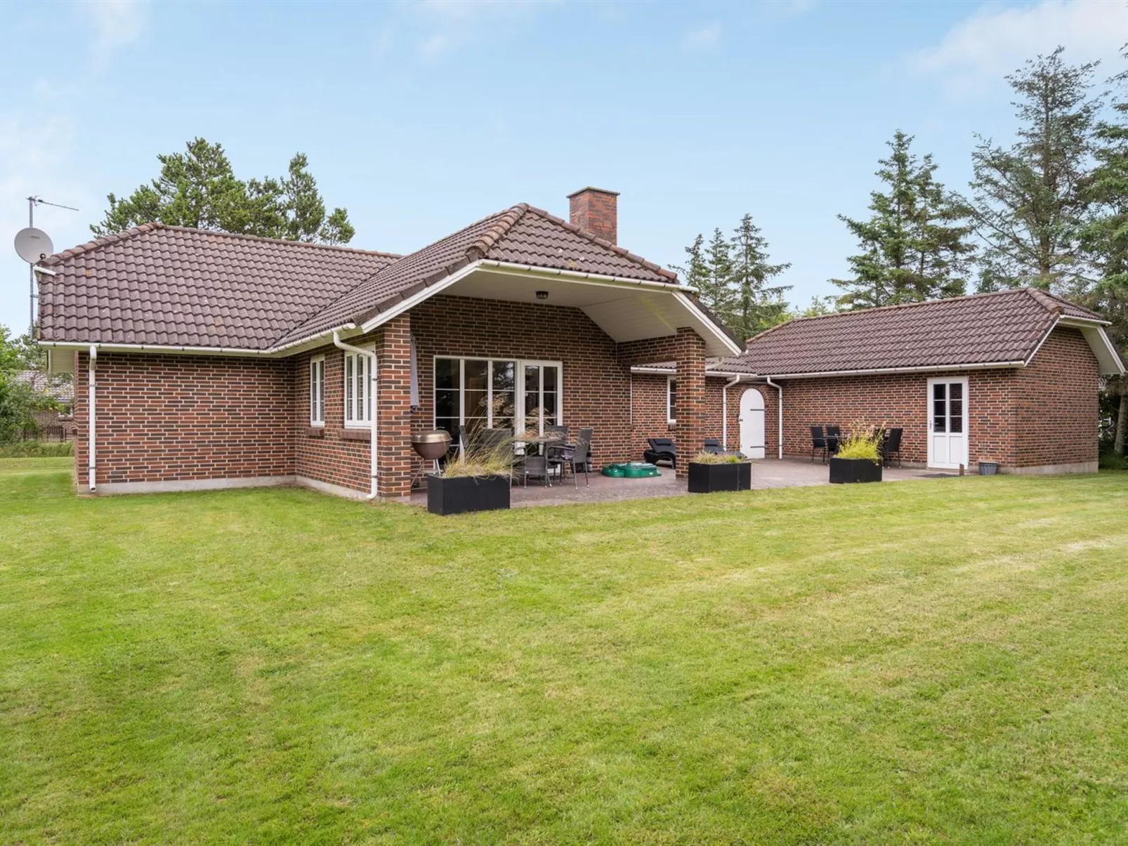 "Hjalmsvider" - 1km from the sea-Buiten