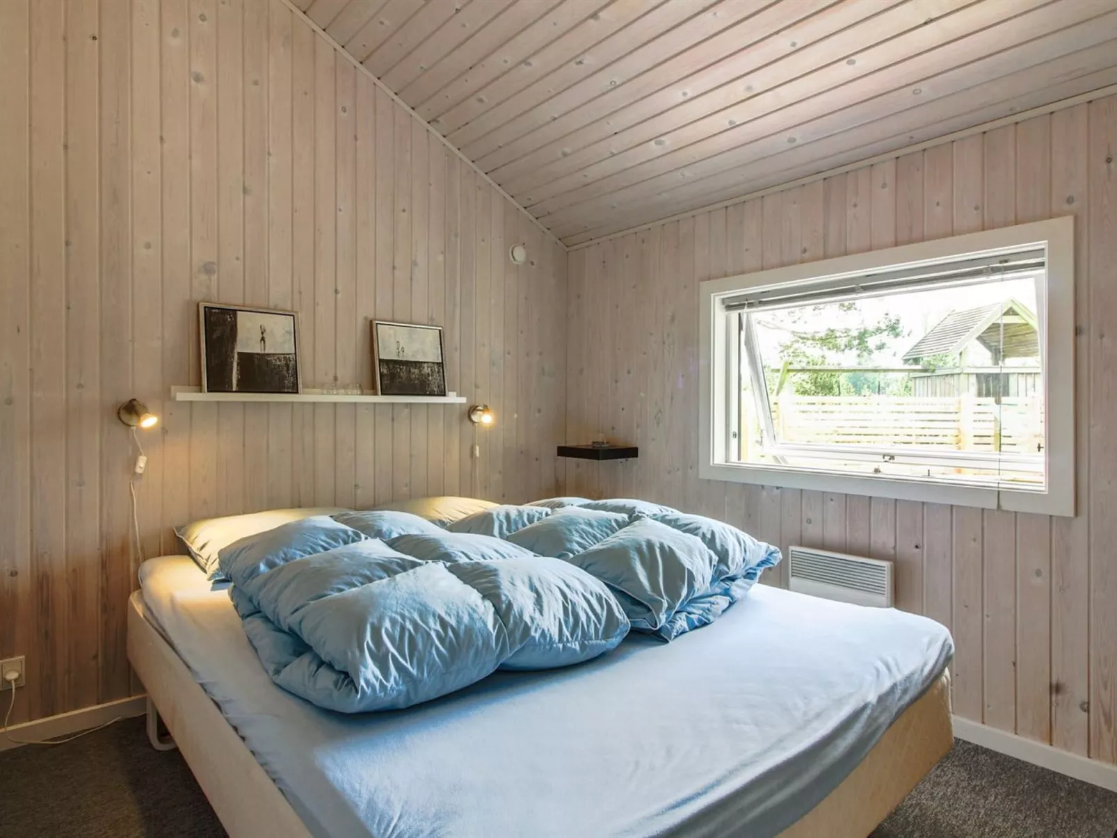 "Truls" - 800m from the sea-Binnen