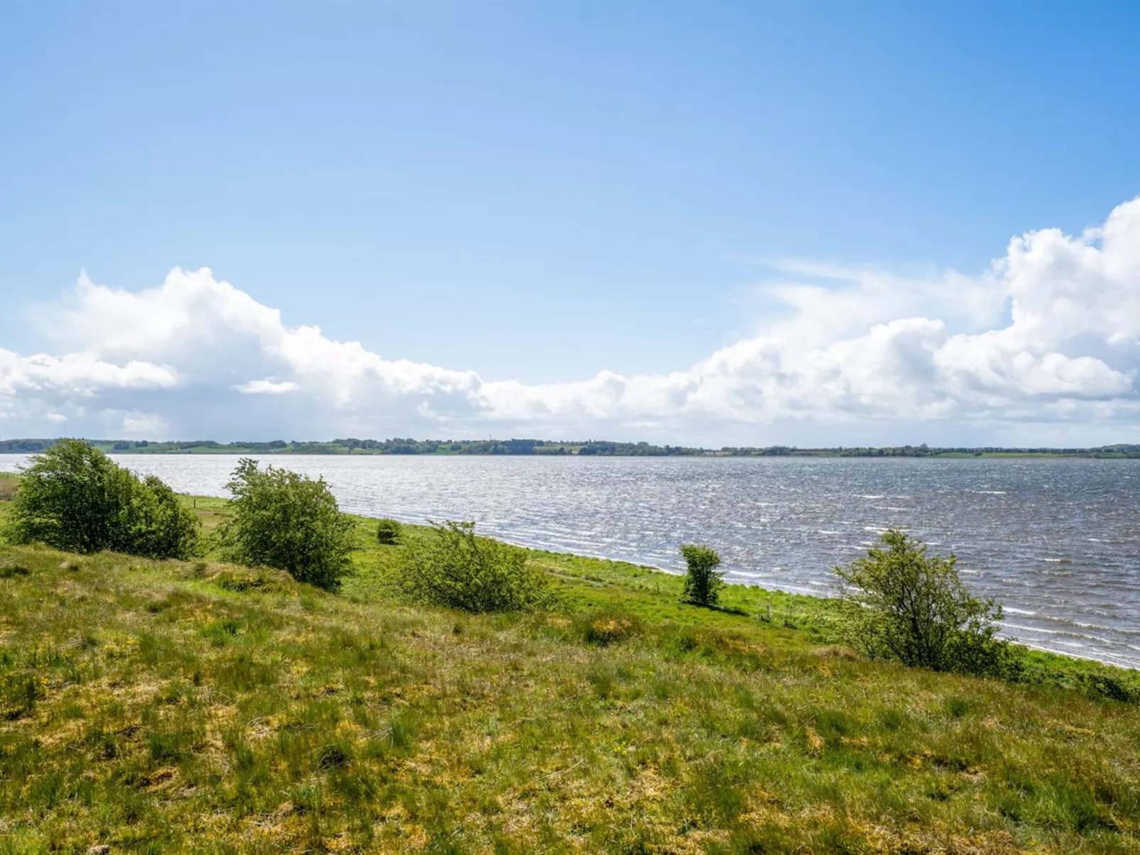 "Arleta" - 250m to the inlet-Buiten