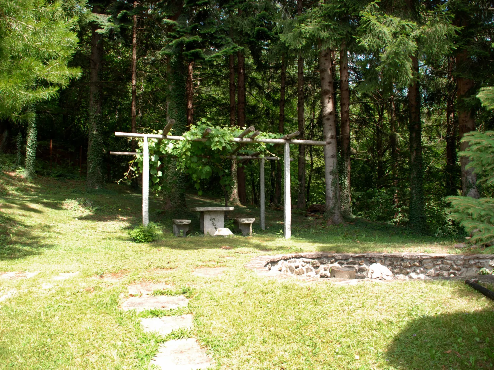 Poolside-Buiten