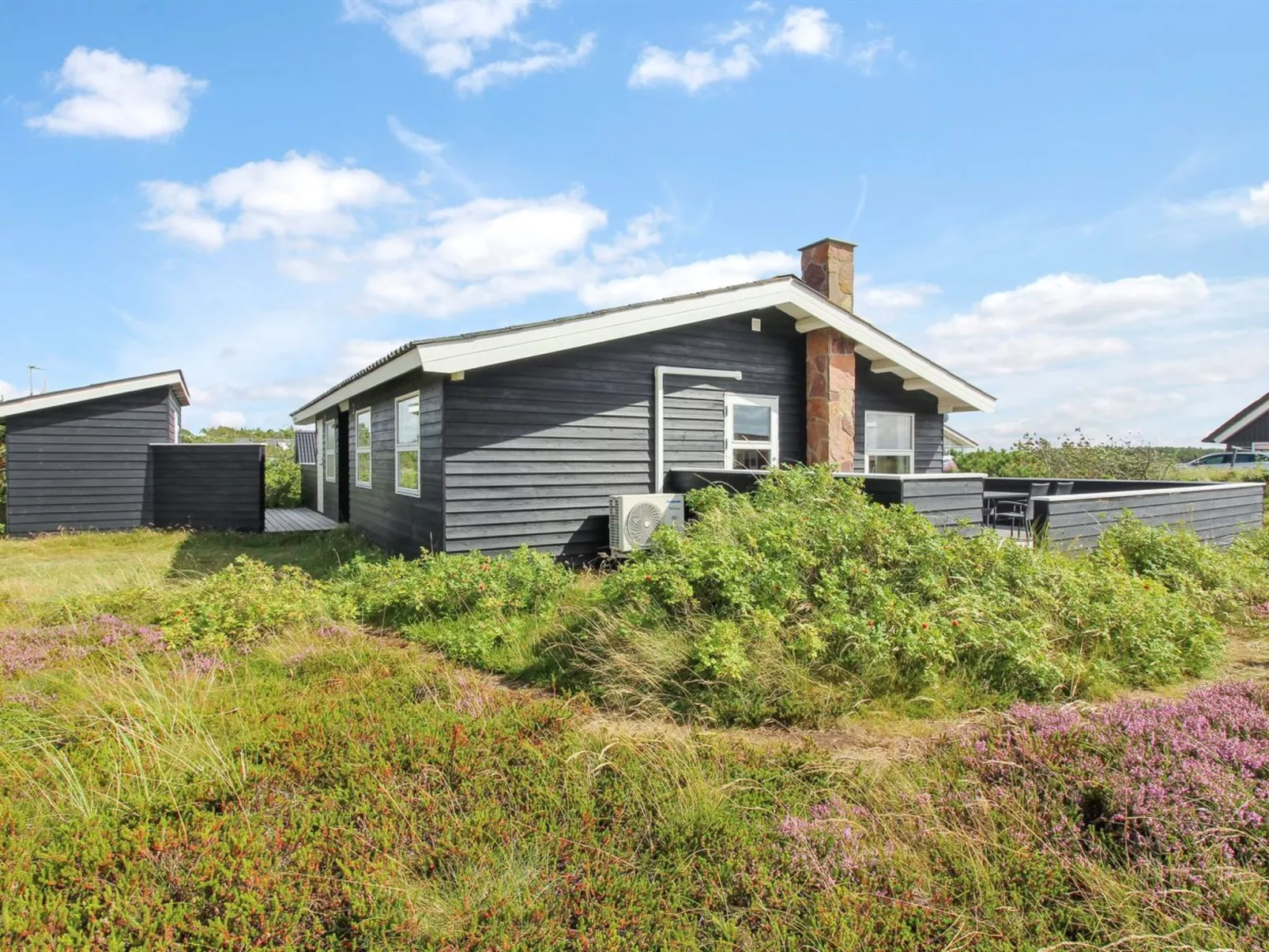 "Arbnora" - 400m from the sea-Buiten