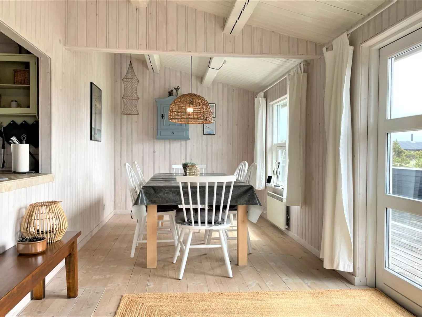 "Arbnora" - 400m from the sea-Binnen