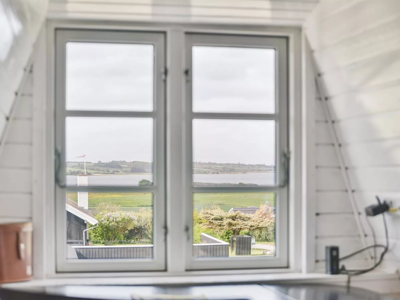 "Ginnie" - 300m from the sea-Buiten