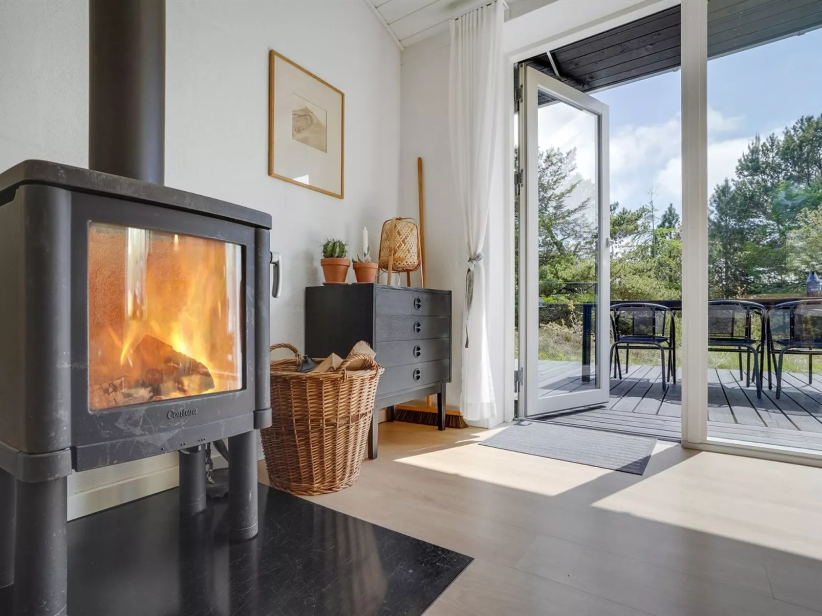 "Fidelia" - 800m from the sea