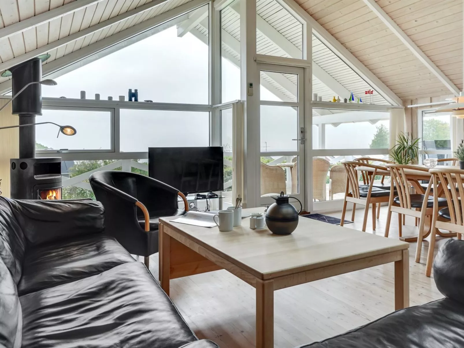 "Annvy" - 200m from the sea
