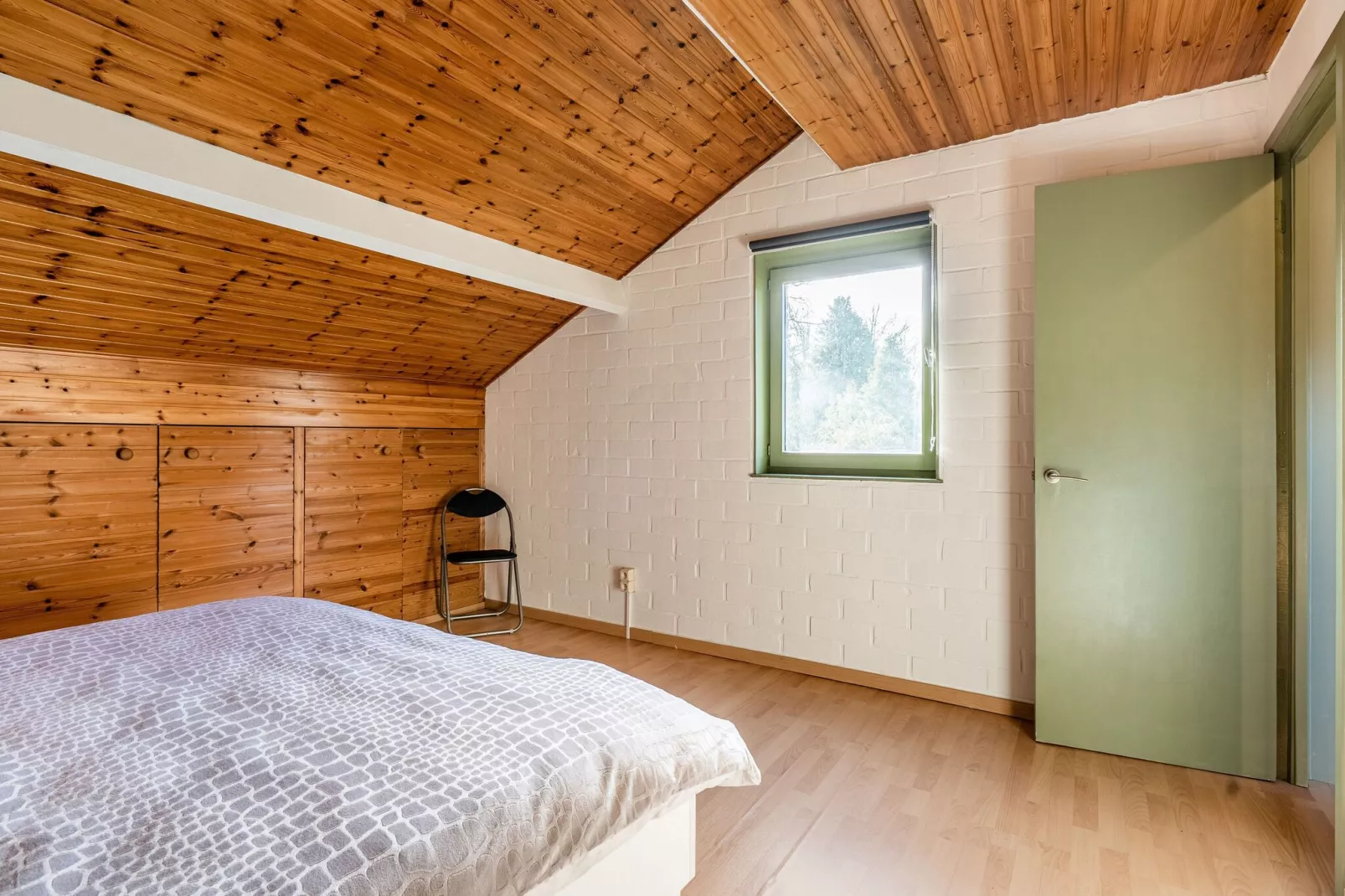 Buiten Huis-Slaapkamer