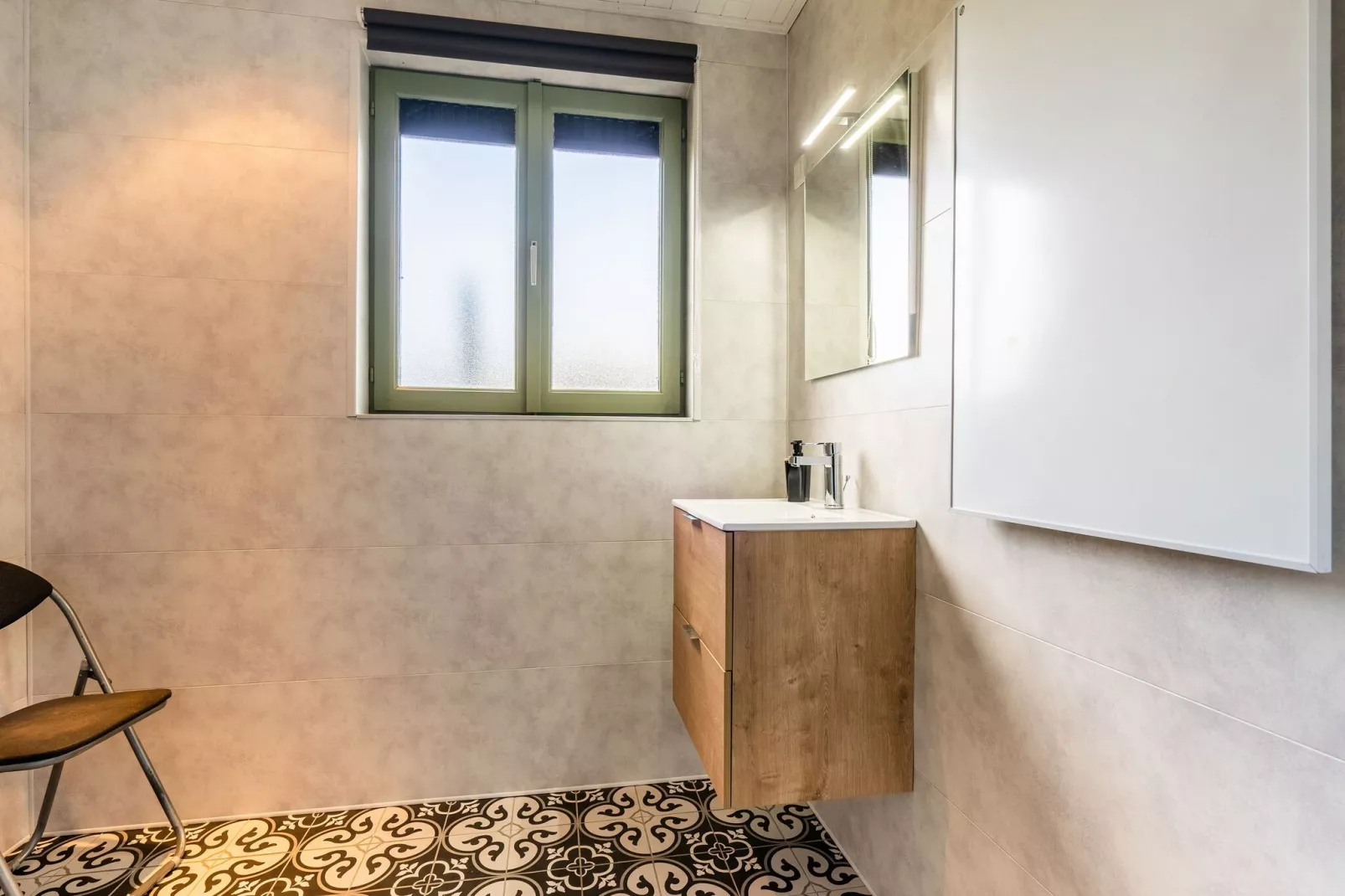Buiten Huis-Badkamer