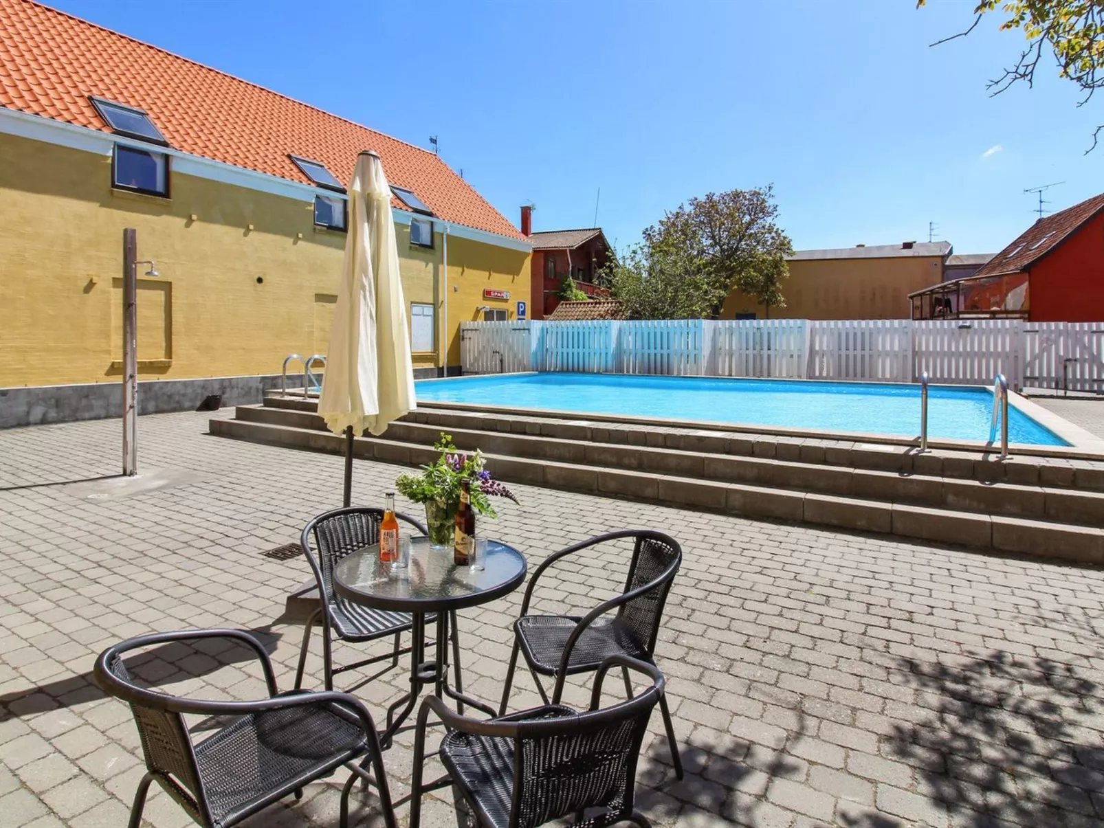 "Thyrne" - 500m from the sea