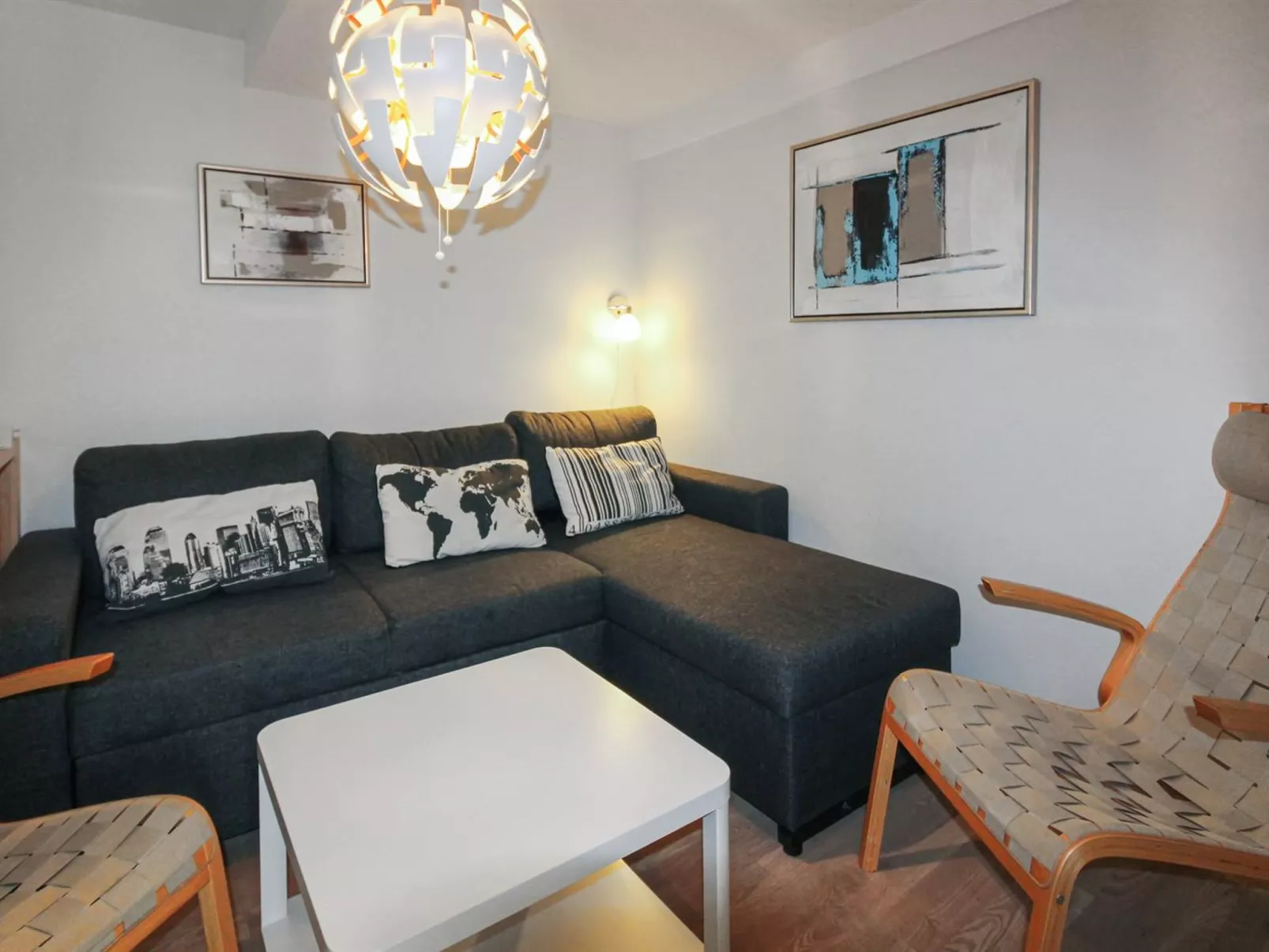 "Thyrne" - 500m from the sea