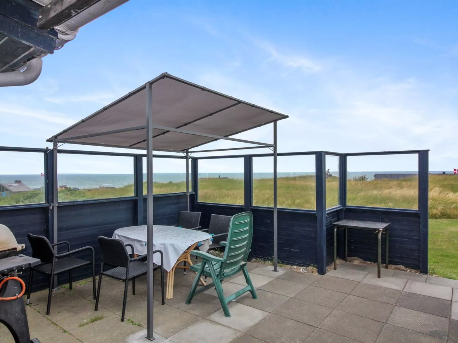 "Ellynor" - 200m from the sea-Buiten