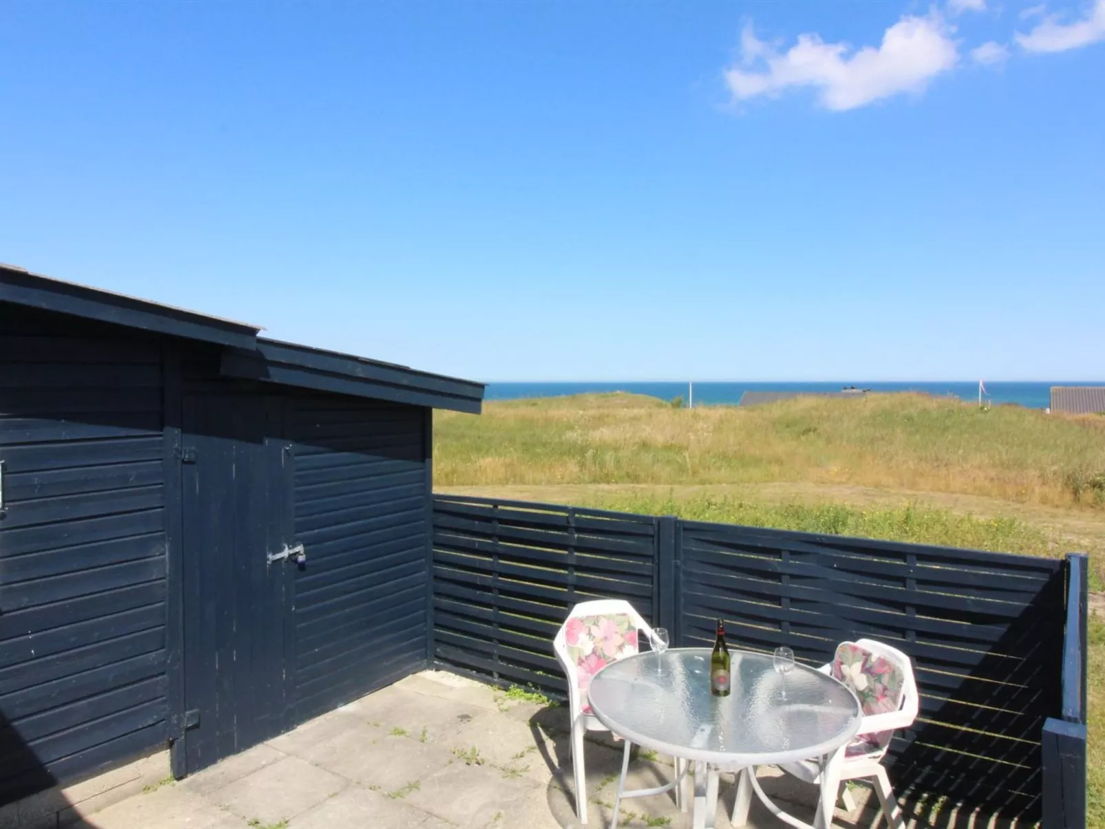 "Ellynor" - 200m from the sea-Buiten
