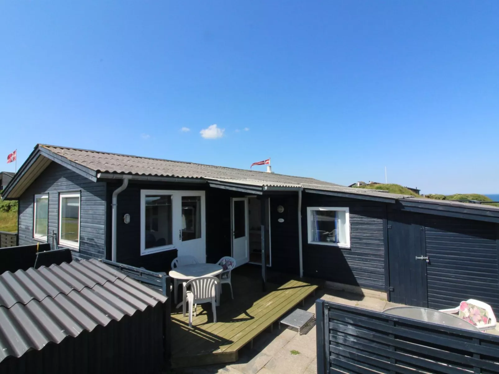 "Ellynor" - 200m from the sea-Buiten
