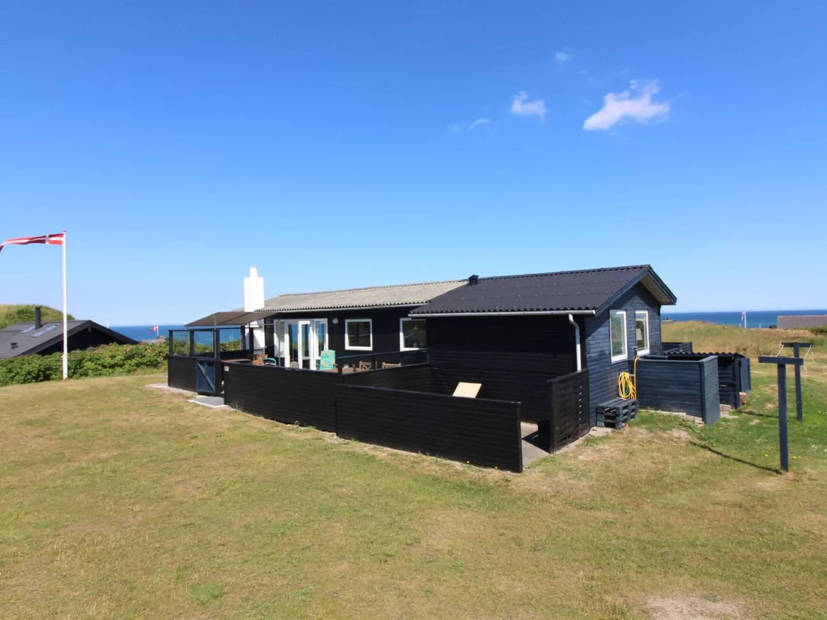 "Ellynor" - 200m from the sea-Buiten
