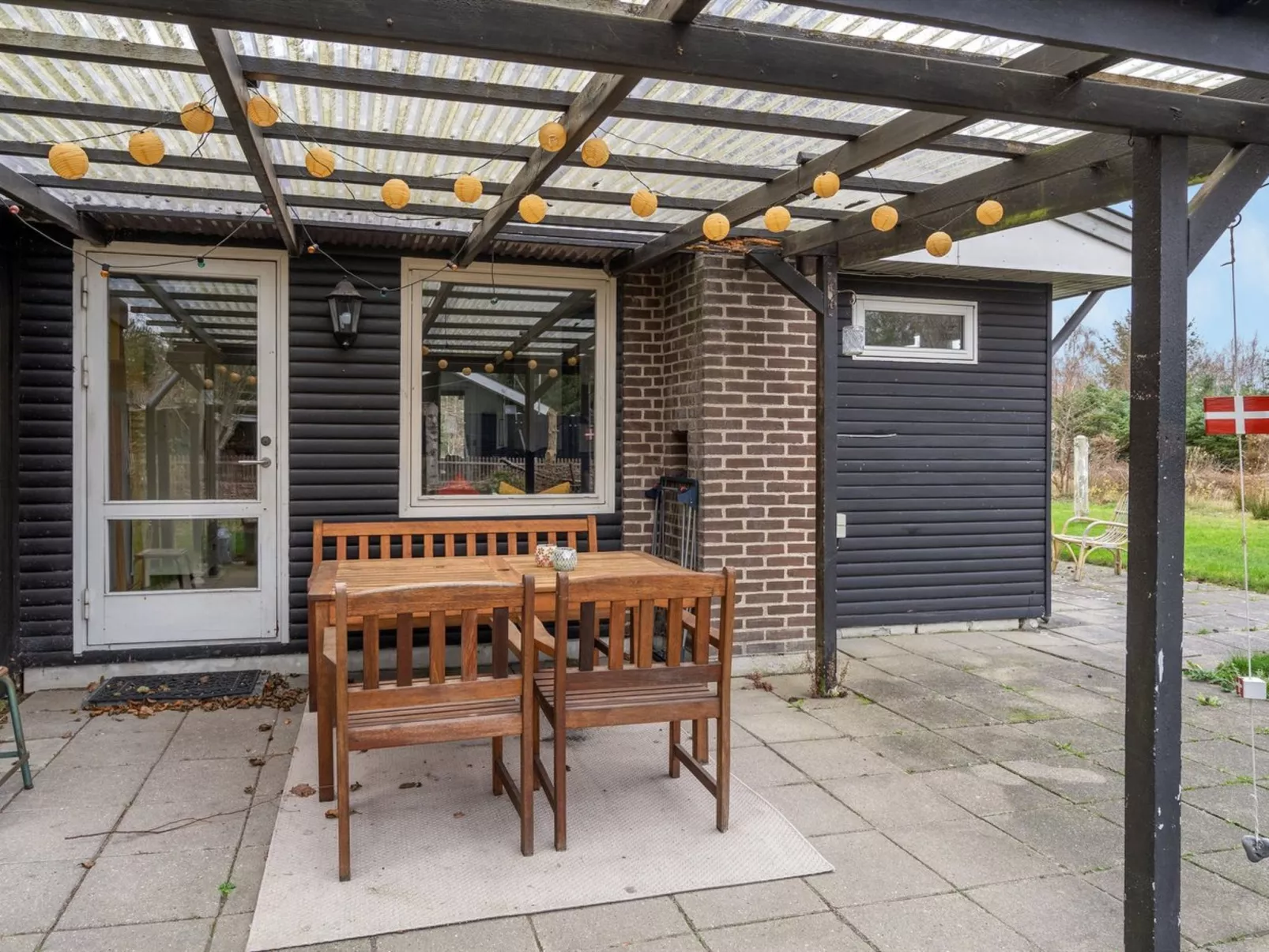 "Sadie" - 1.3km from the sea-Buiten