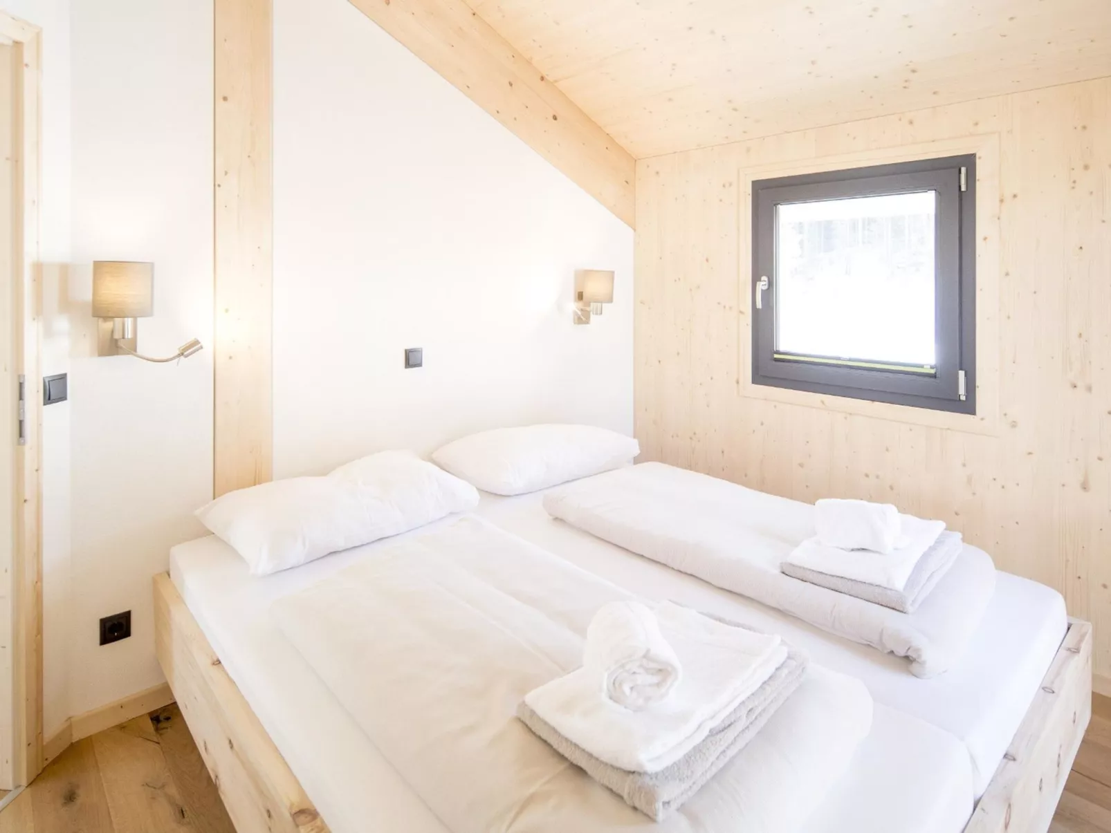 Premium # 09 mit Sauna & Swim Spa-Binnen