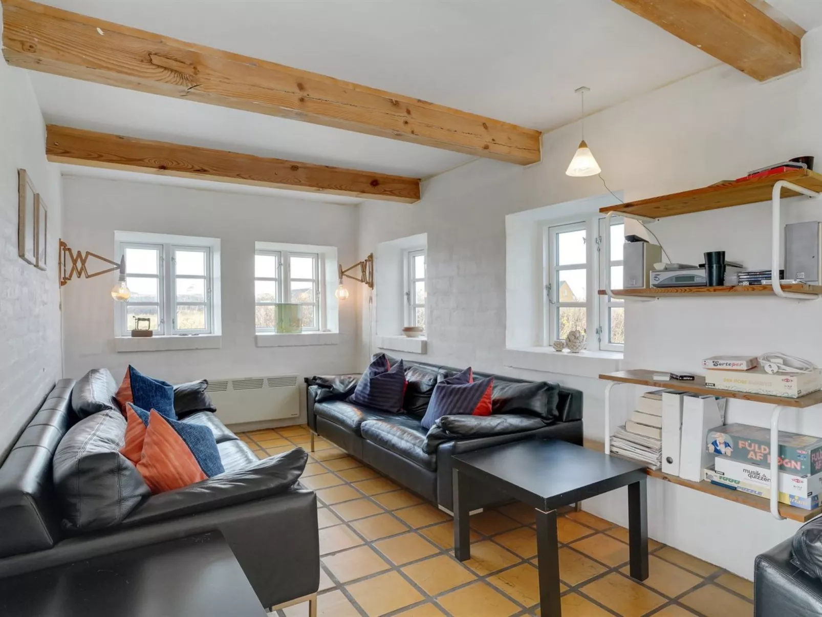 "Answald" - 250m from the sea-Binnen