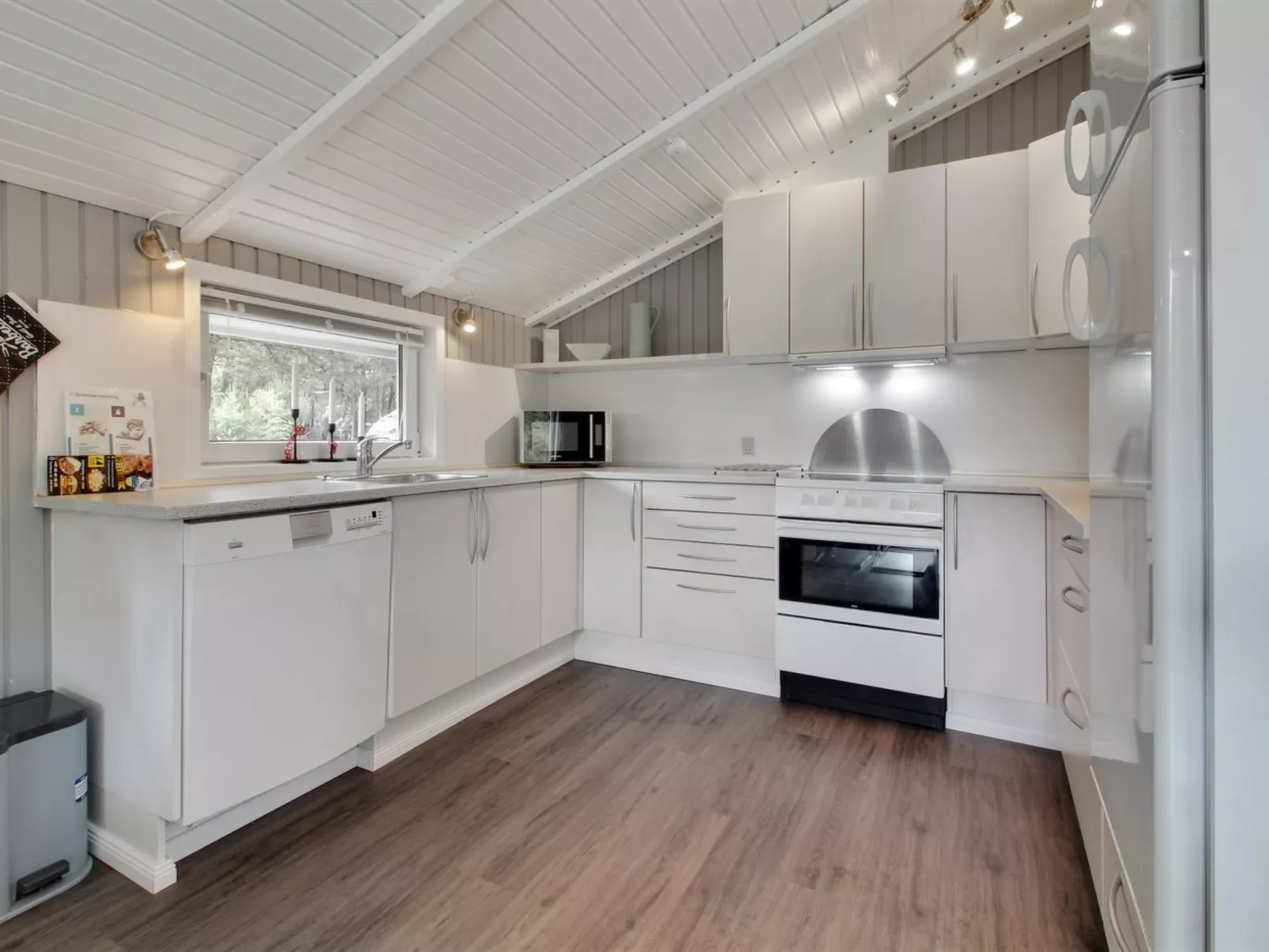 "Cajsa" - 1.5km from the sea-Buiten