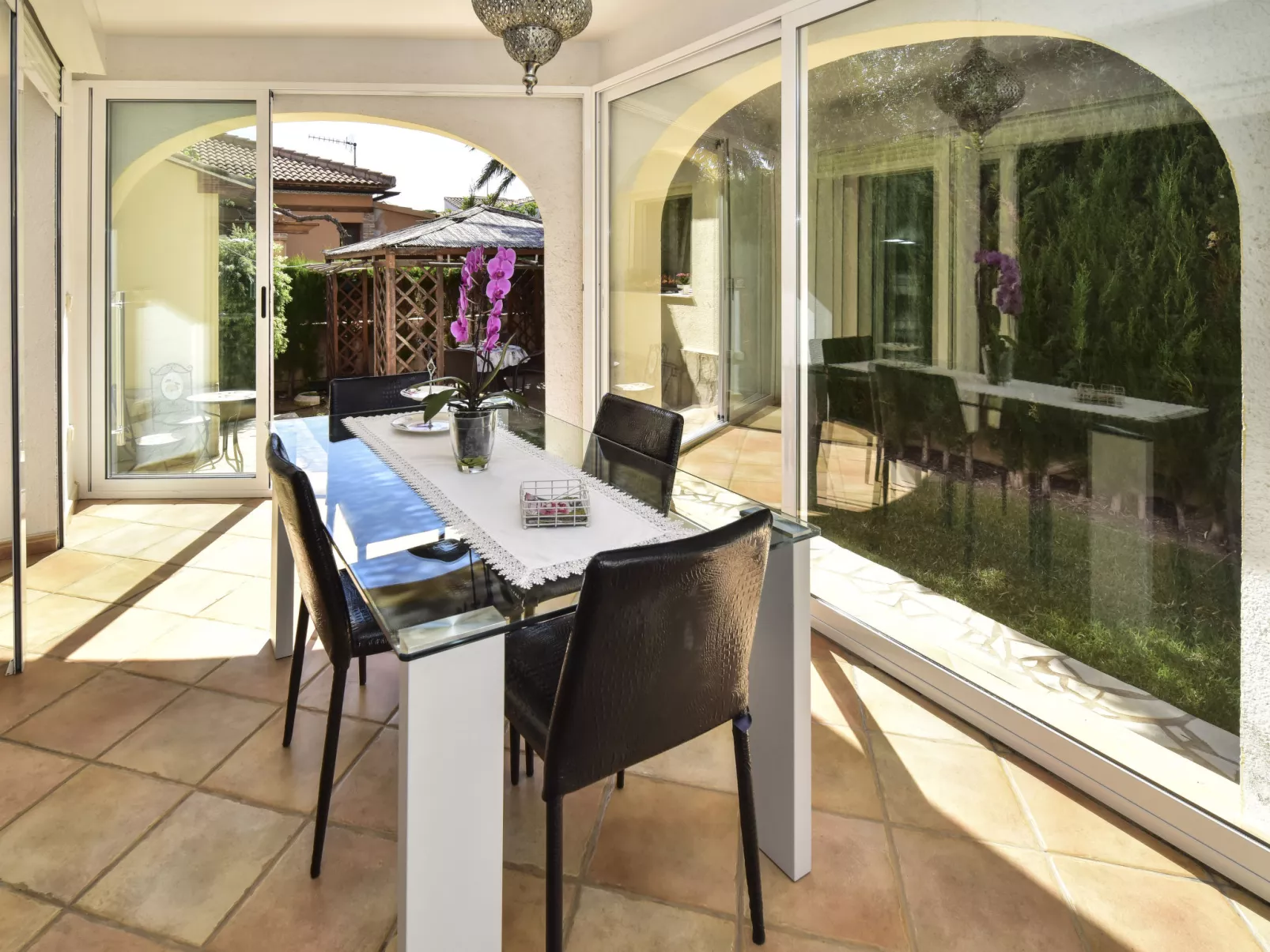 Villa Buena Vida-Binnen