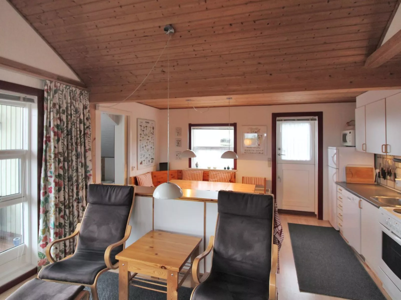 "Mauritz" - 300m from the sea-Binnen