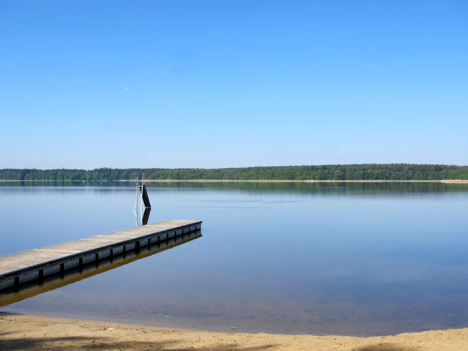Wald und See-Buiten