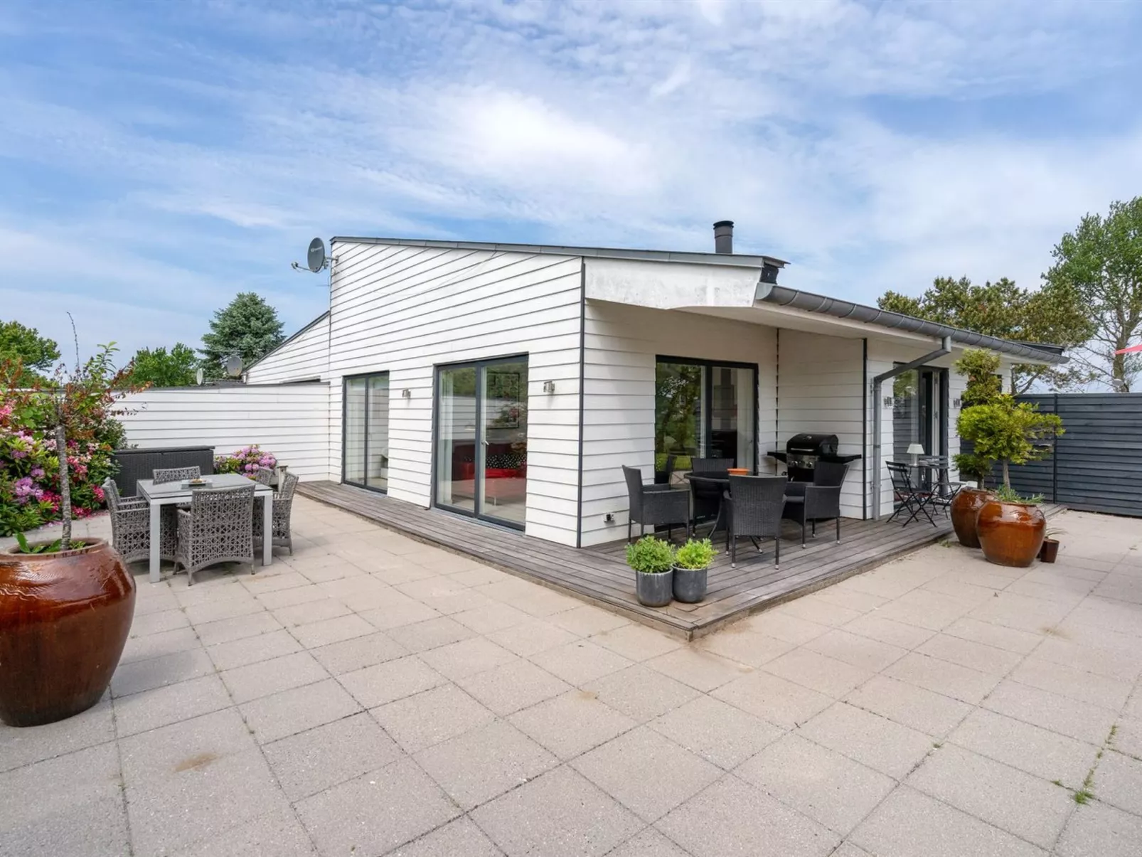 "Biorn" - 70m from the sea-Buiten