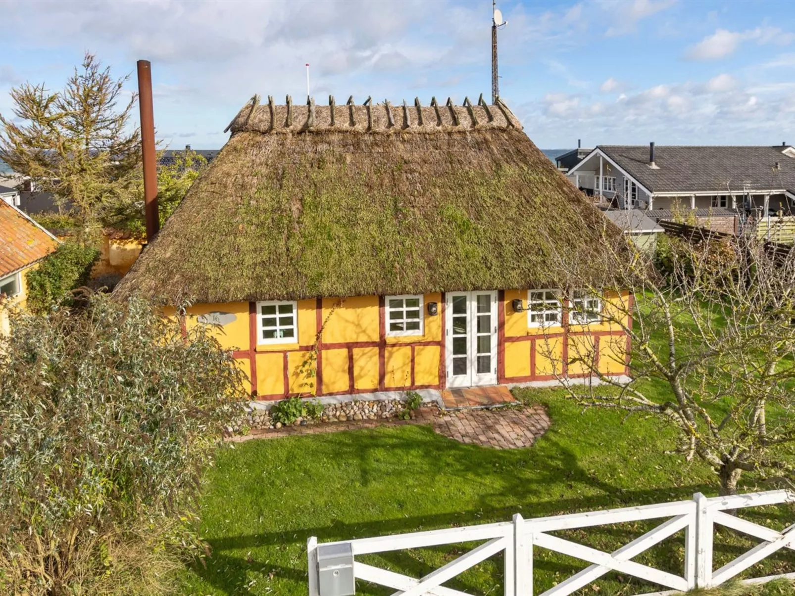"Ethly" - 50m from the sea-Buiten