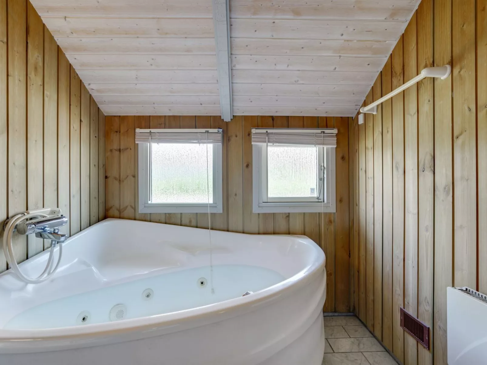 "Hithin" - 800m from the sea-Binnen