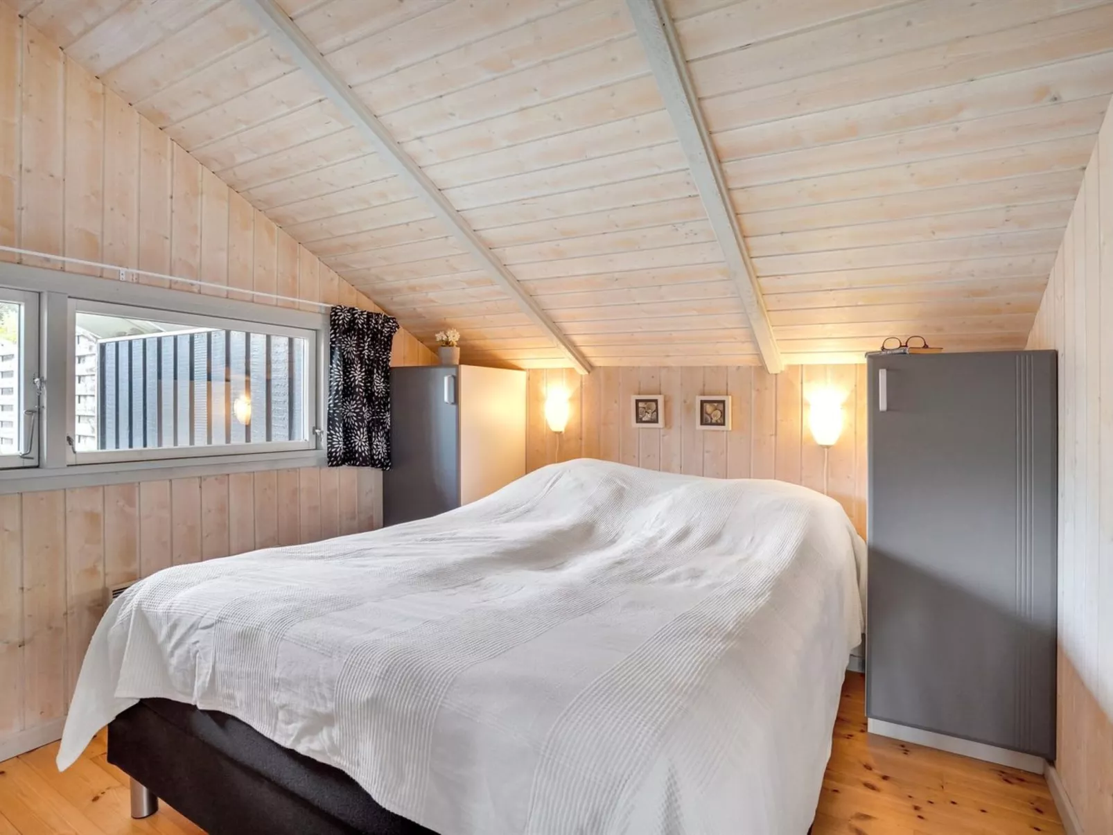 "Hithin" - 800m from the sea-Binnen