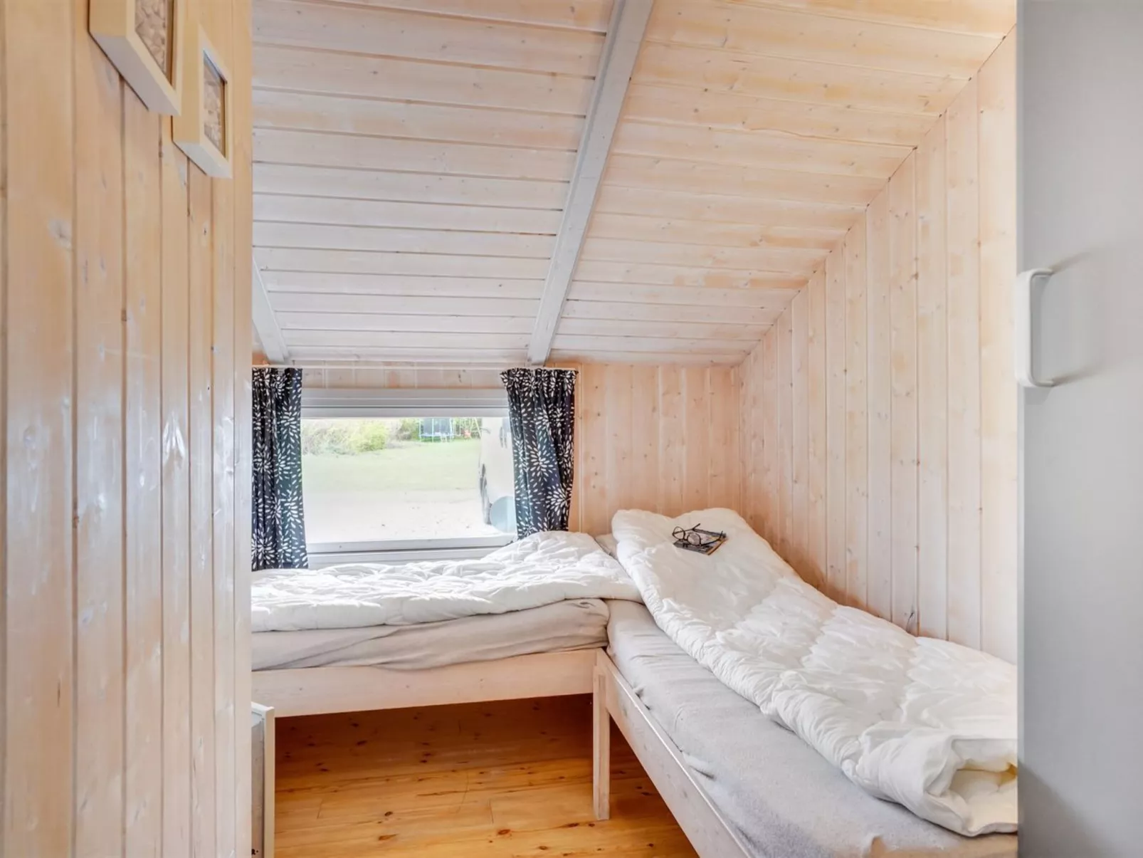"Hithin" - 800m from the sea-Binnen